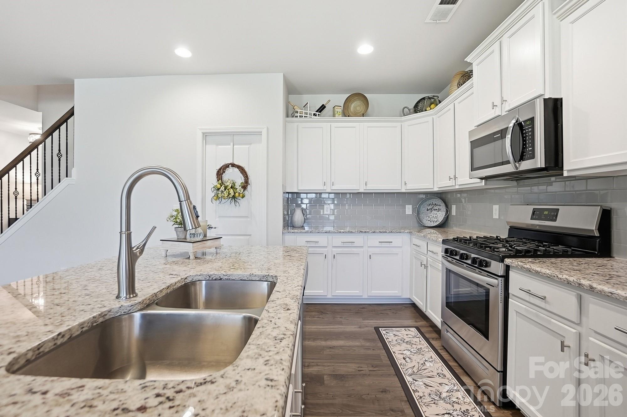 11765 Glenwood Drive — Locust