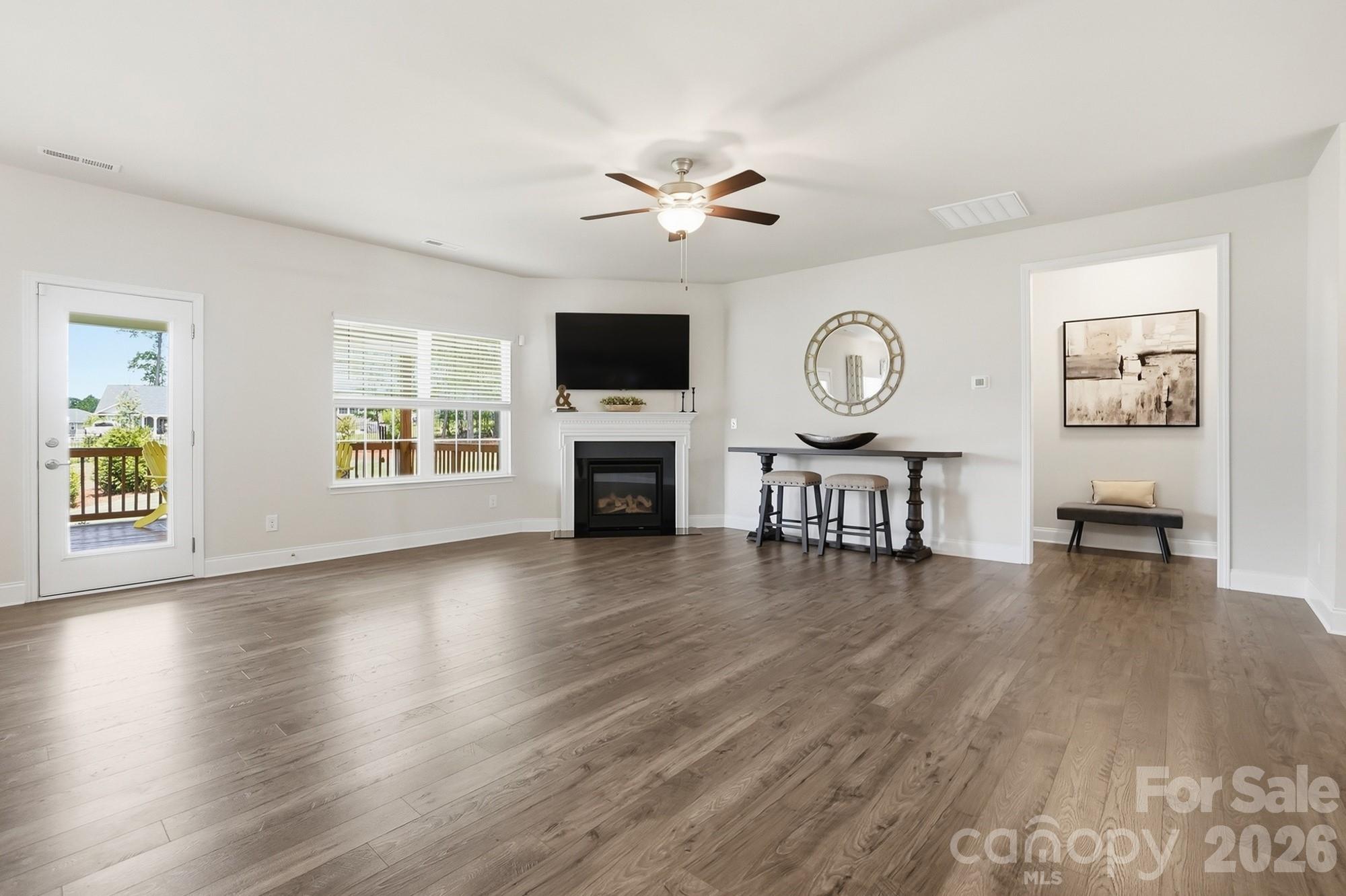 11765 Glenwood Drive — Locust