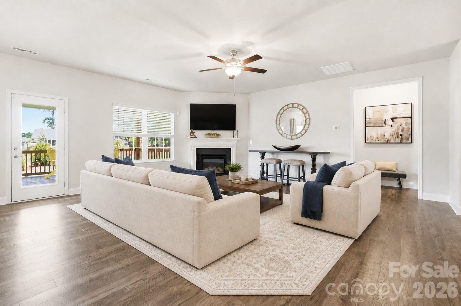 11765 Glenwood Drive — Locust