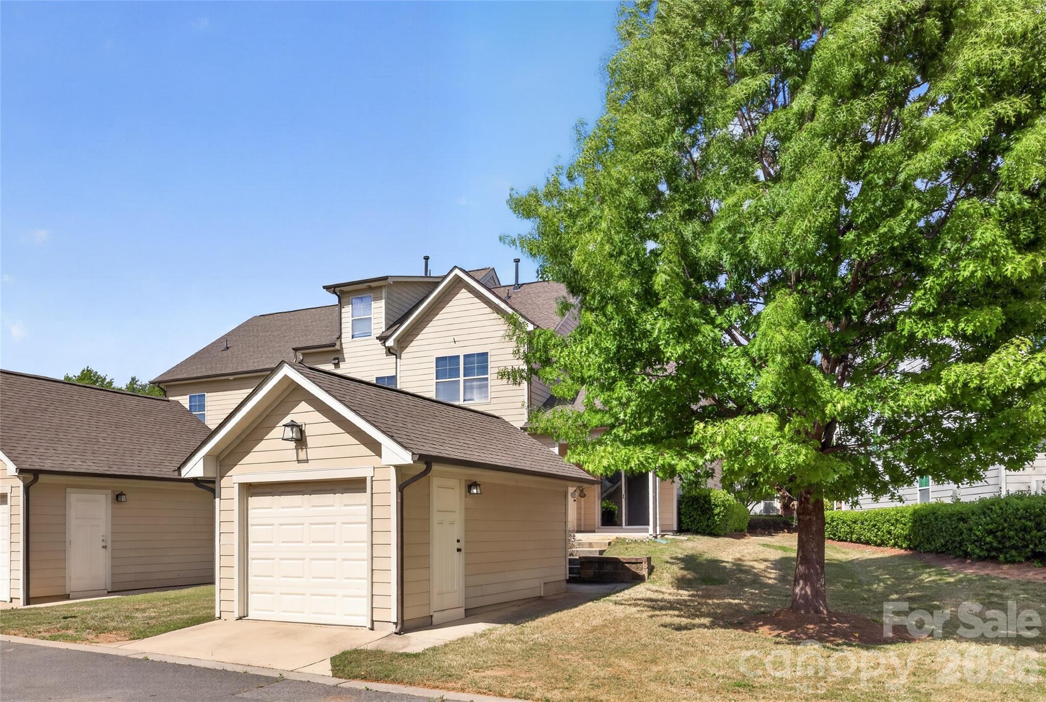 3841 Willow Green Place — Charlotte