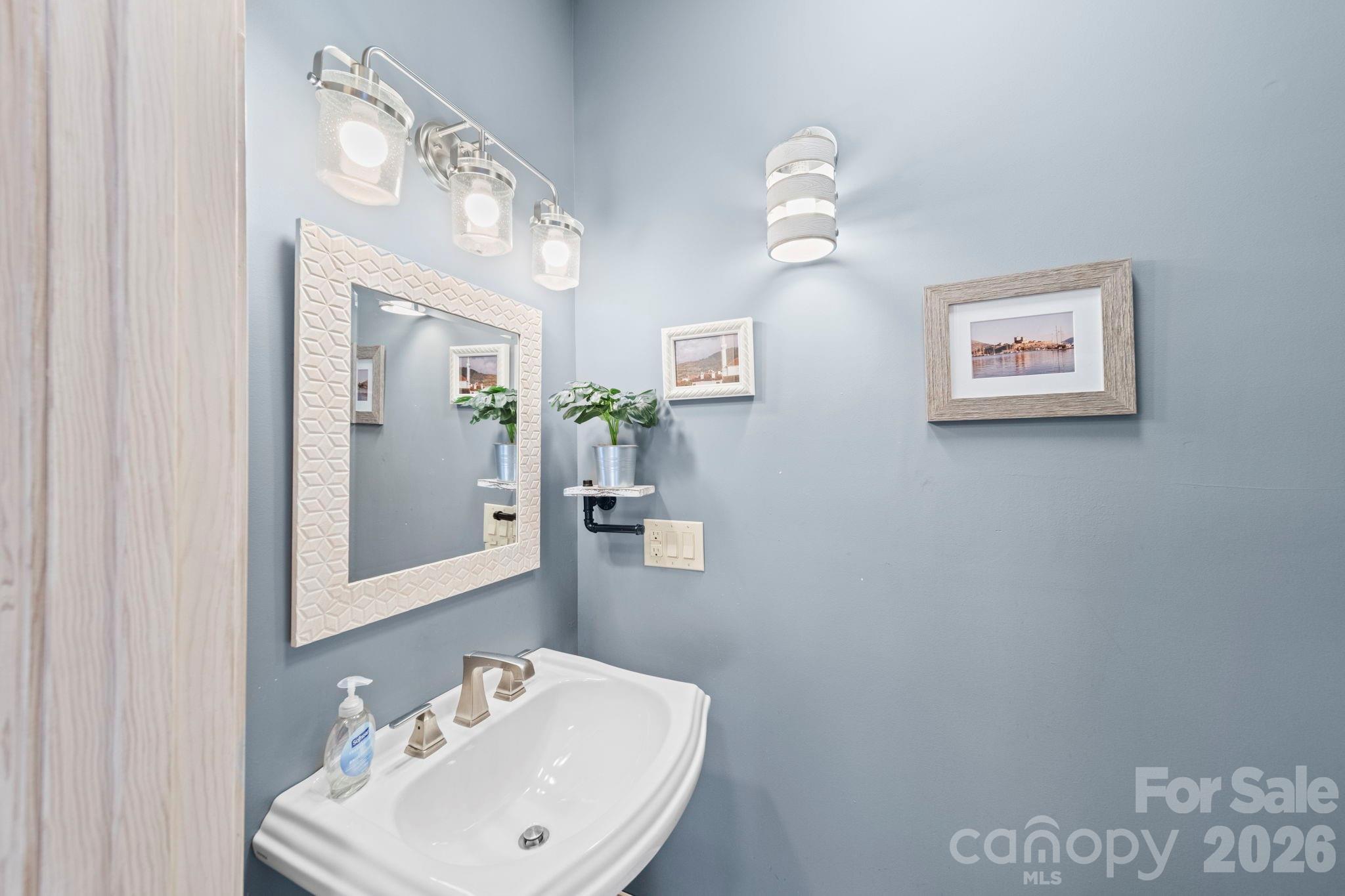 1265 Braeburn Road NW — Concord