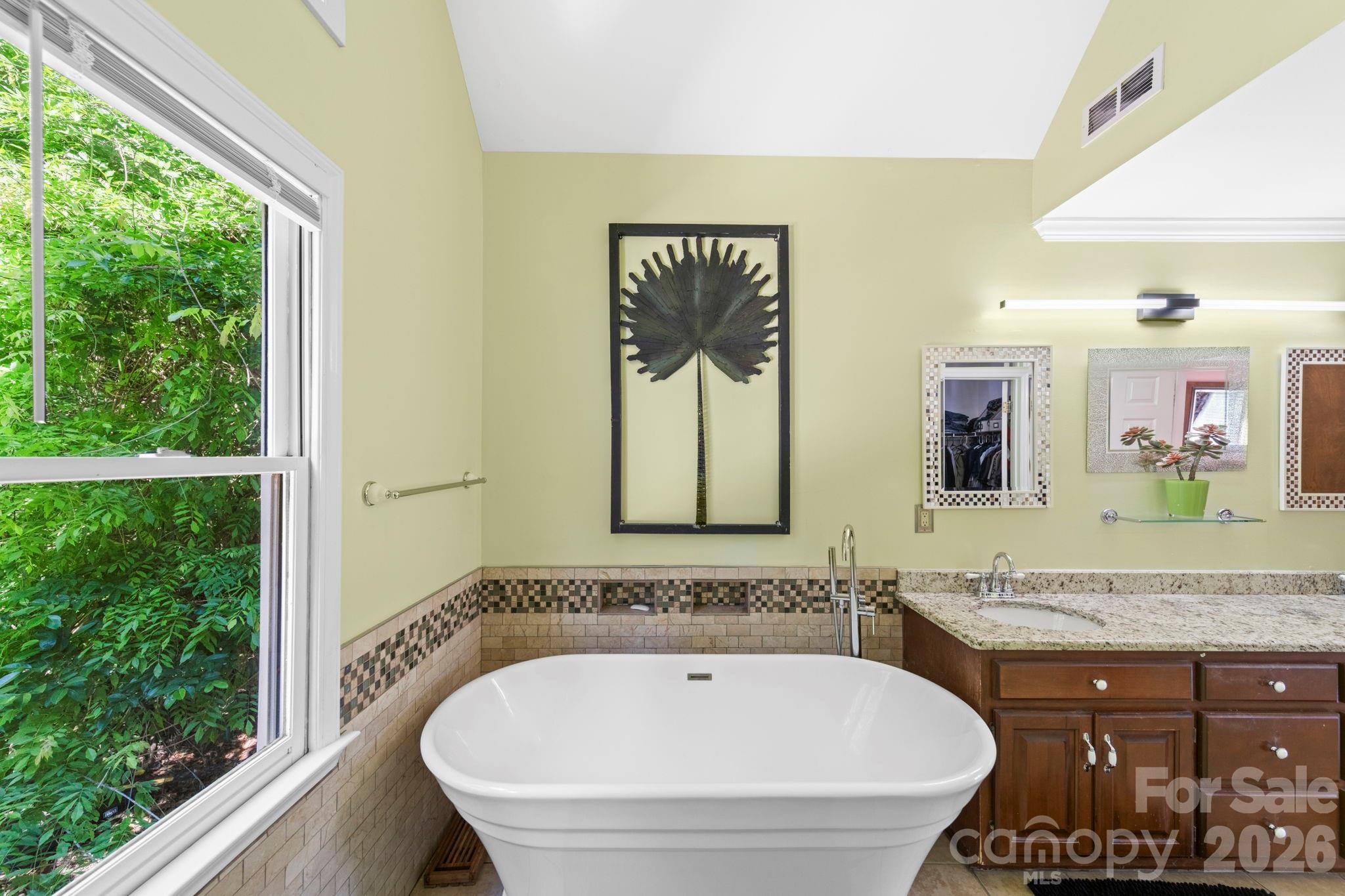1265 Braeburn Road NW — Concord