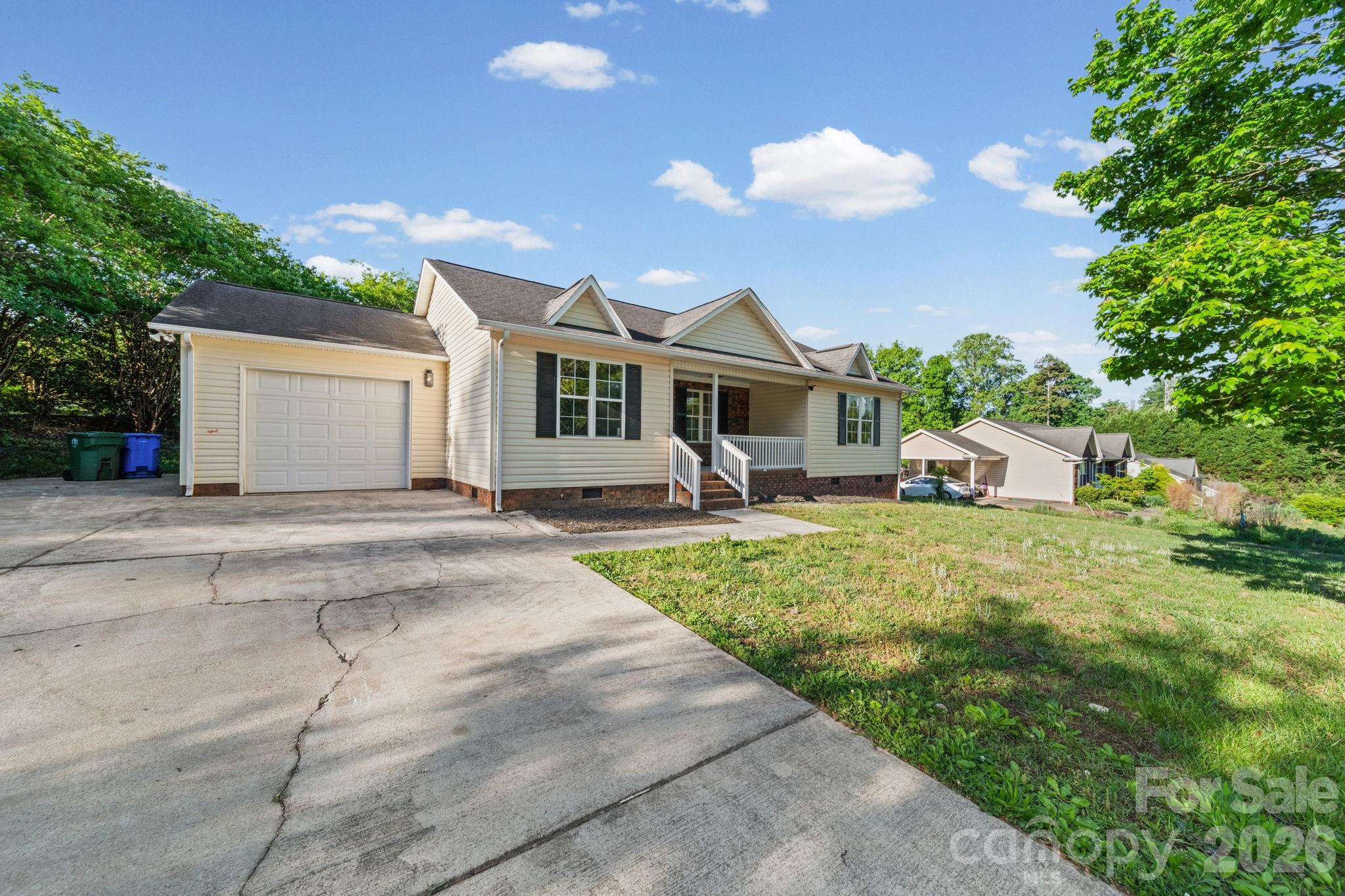 2327 Sunset Drive — Gastonia