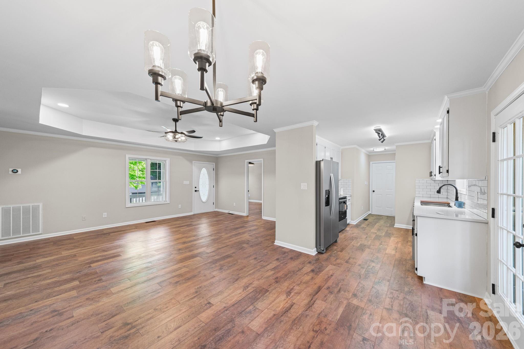 2327 Sunset Drive — Gastonia