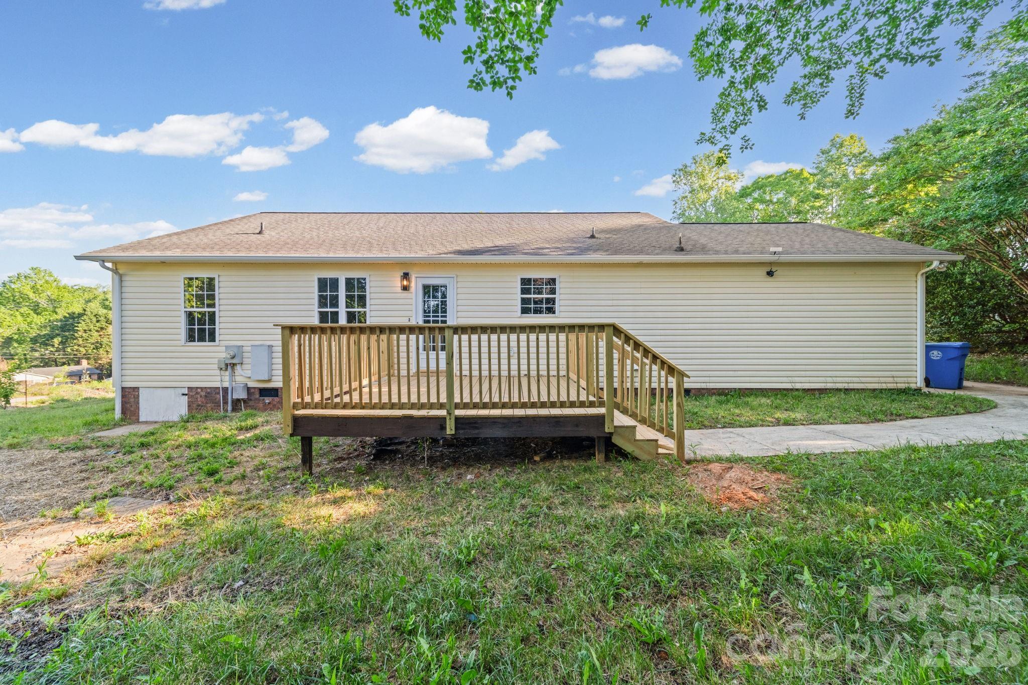 2327 Sunset Drive — Gastonia