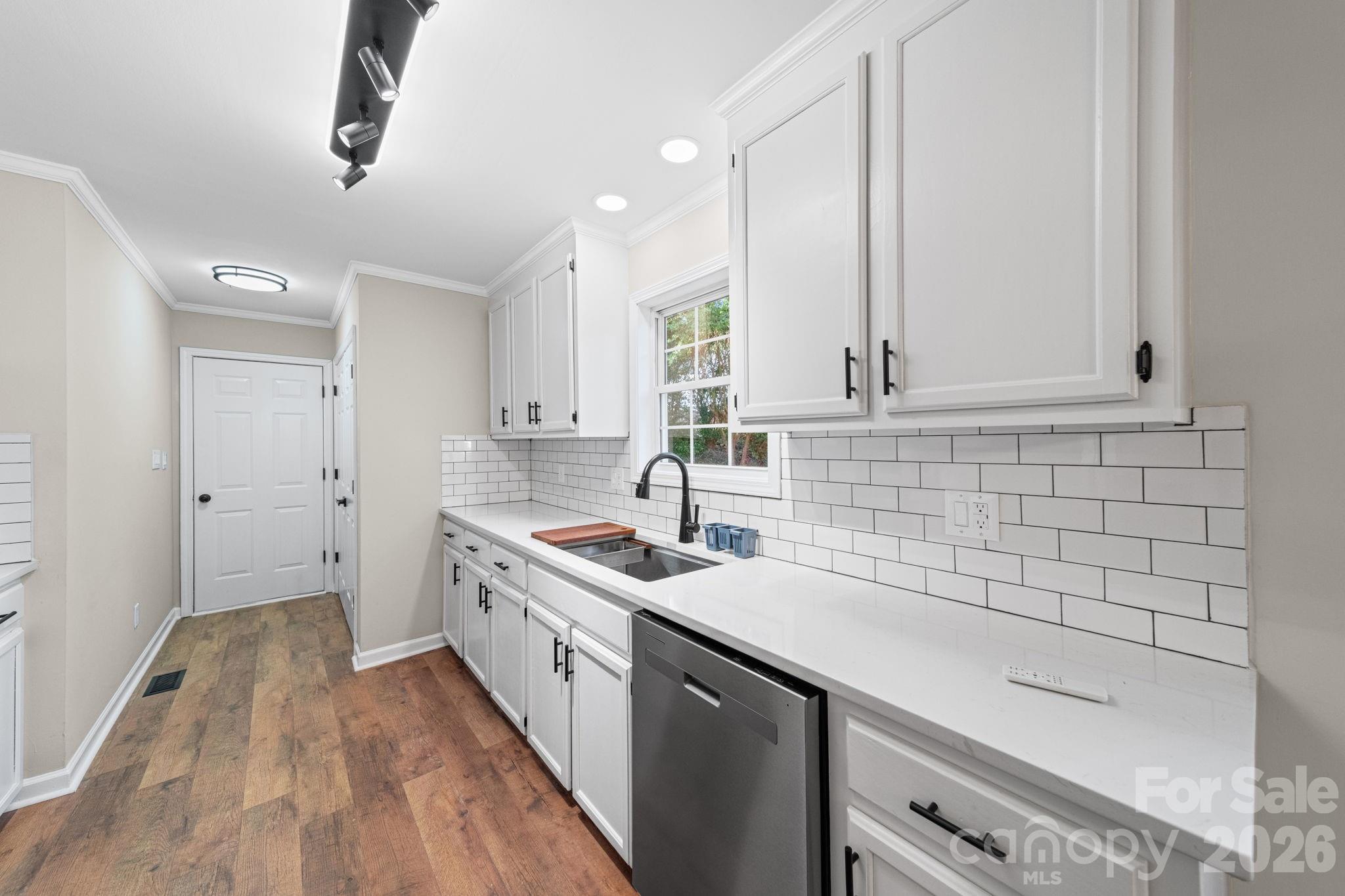 2327 Sunset Drive — Gastonia