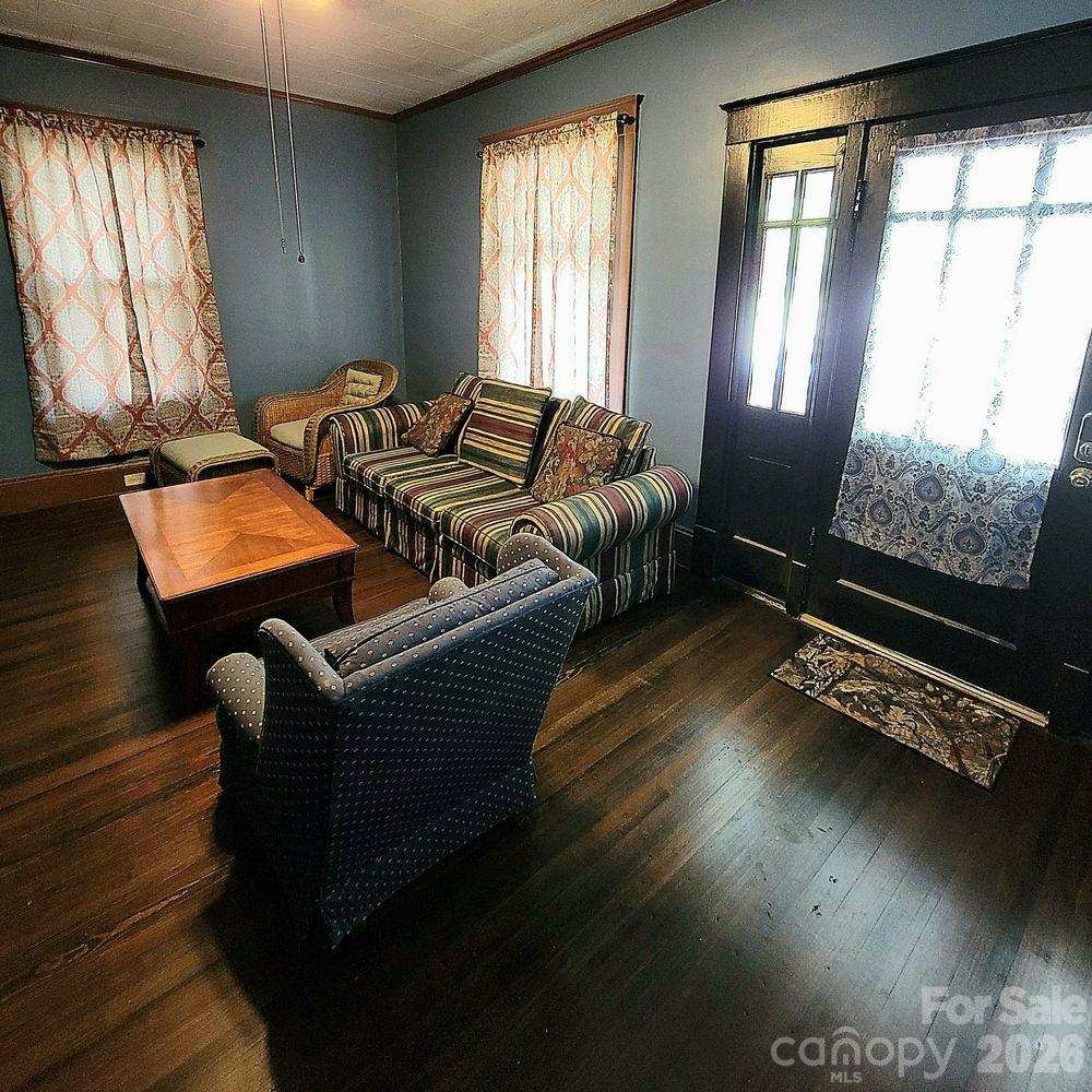109 Ridge Avenue — Salisbury