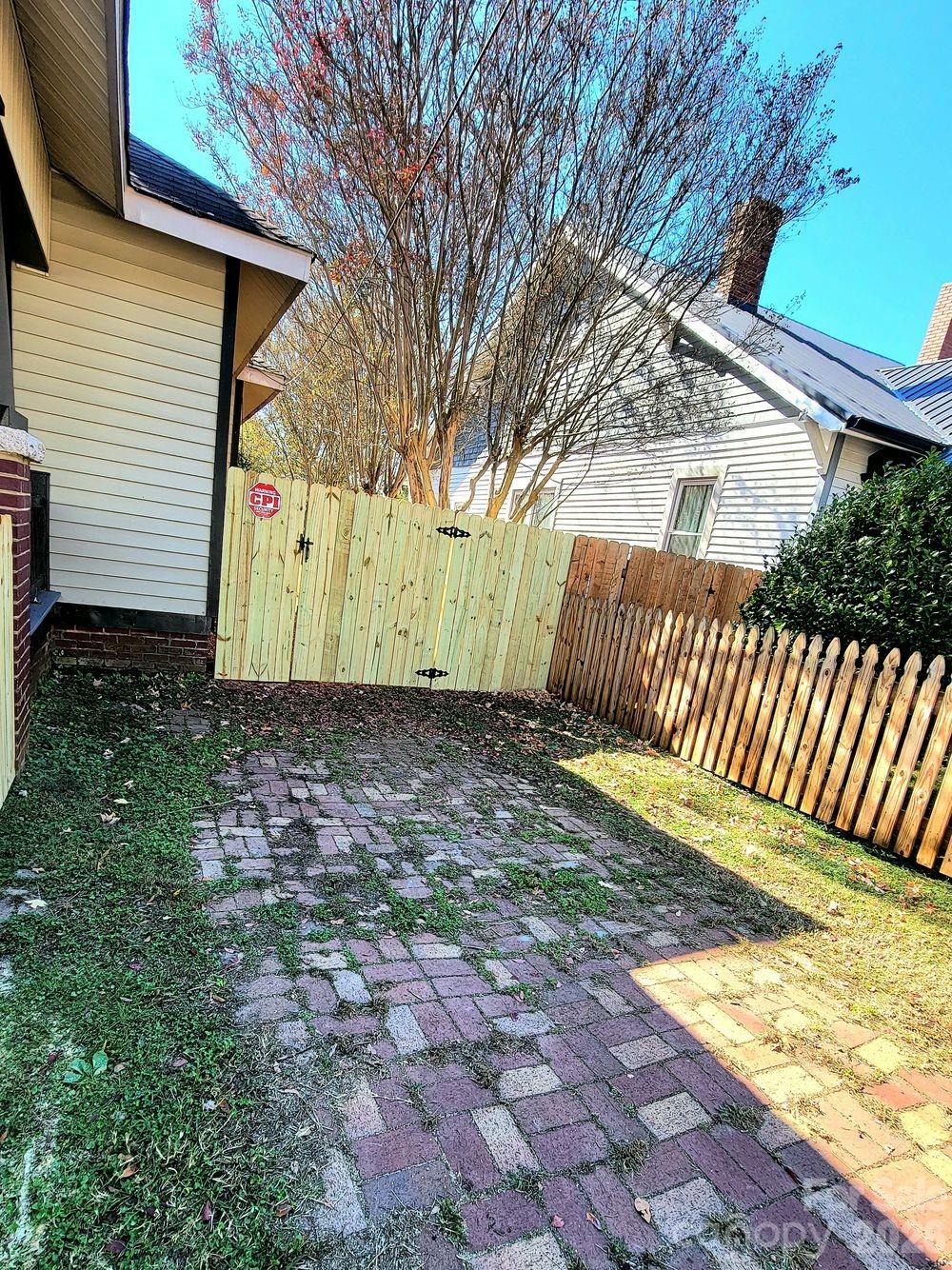 109 Ridge Avenue — Salisbury