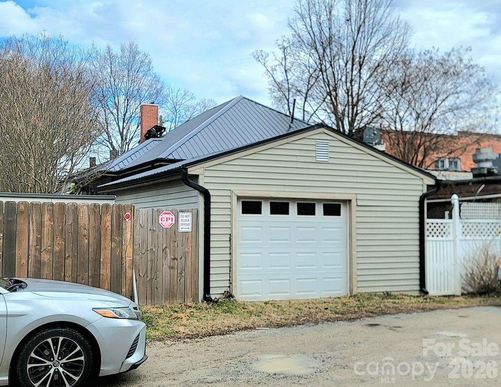 109 Ridge Avenue — Salisbury