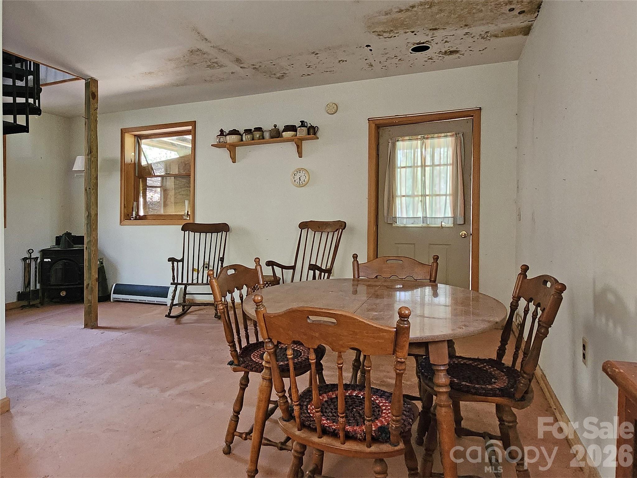 929 Pine Ridge Road — Hendersonville