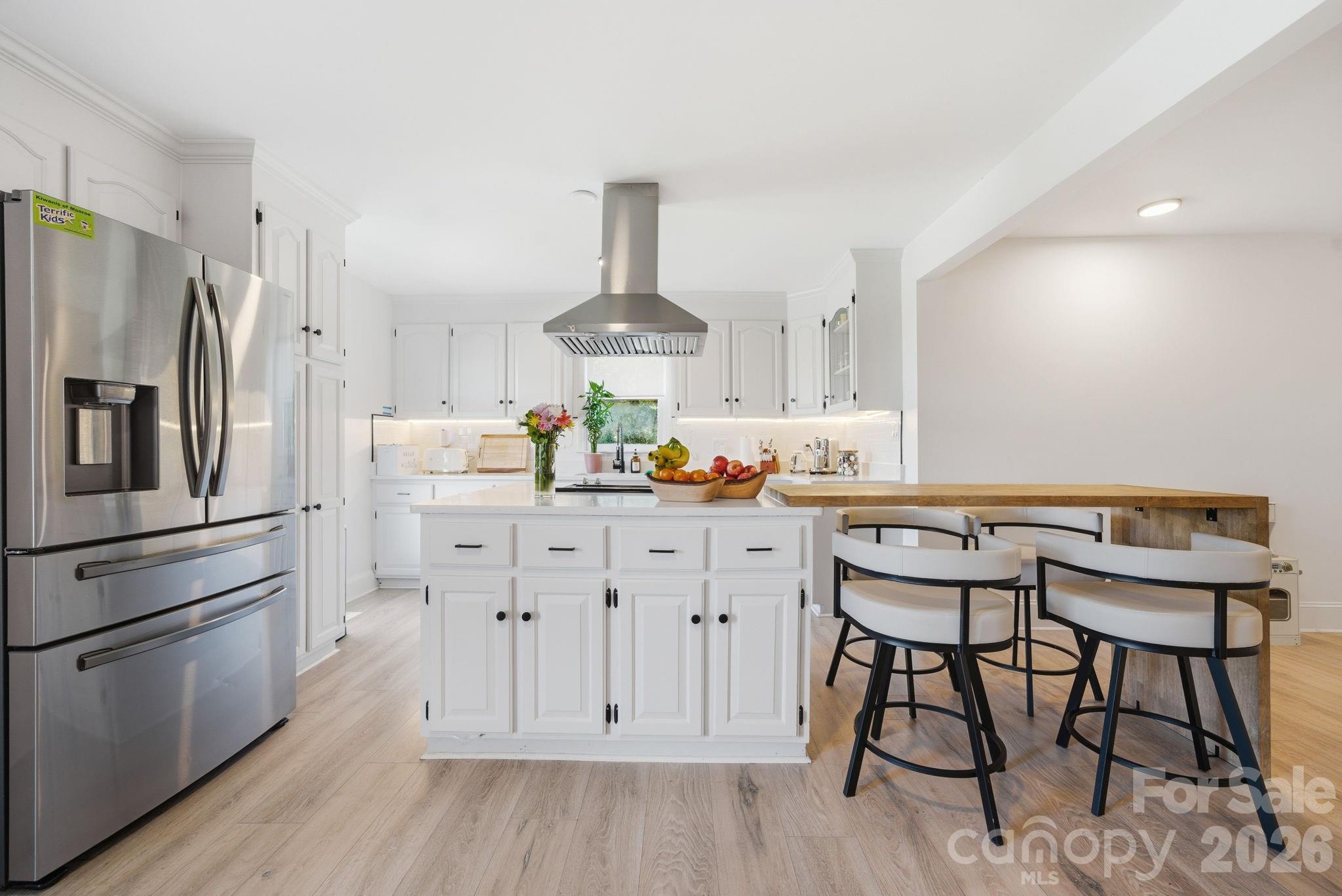 5009 Hemby Road — Matthews