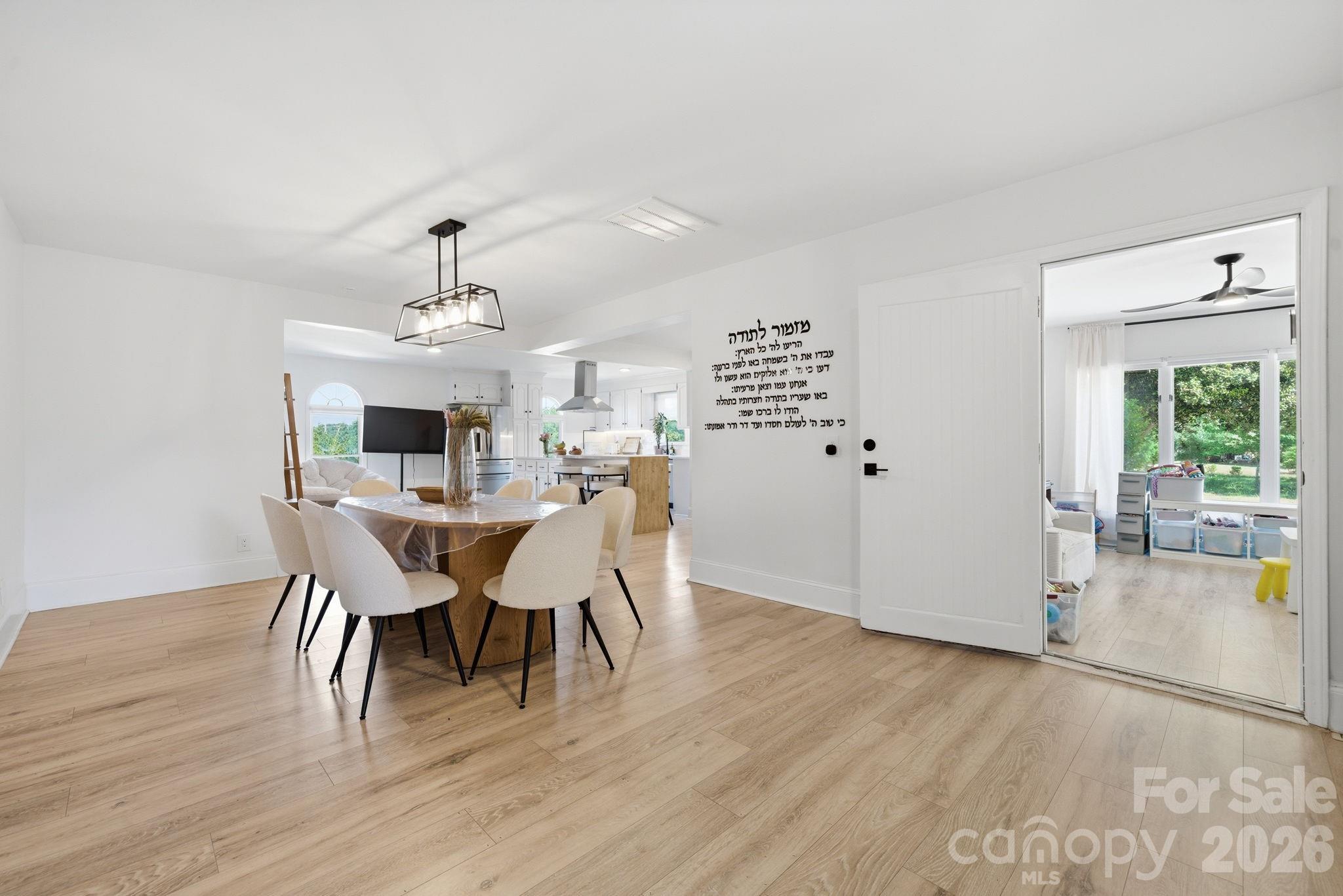 5009 Hemby Road — Matthews