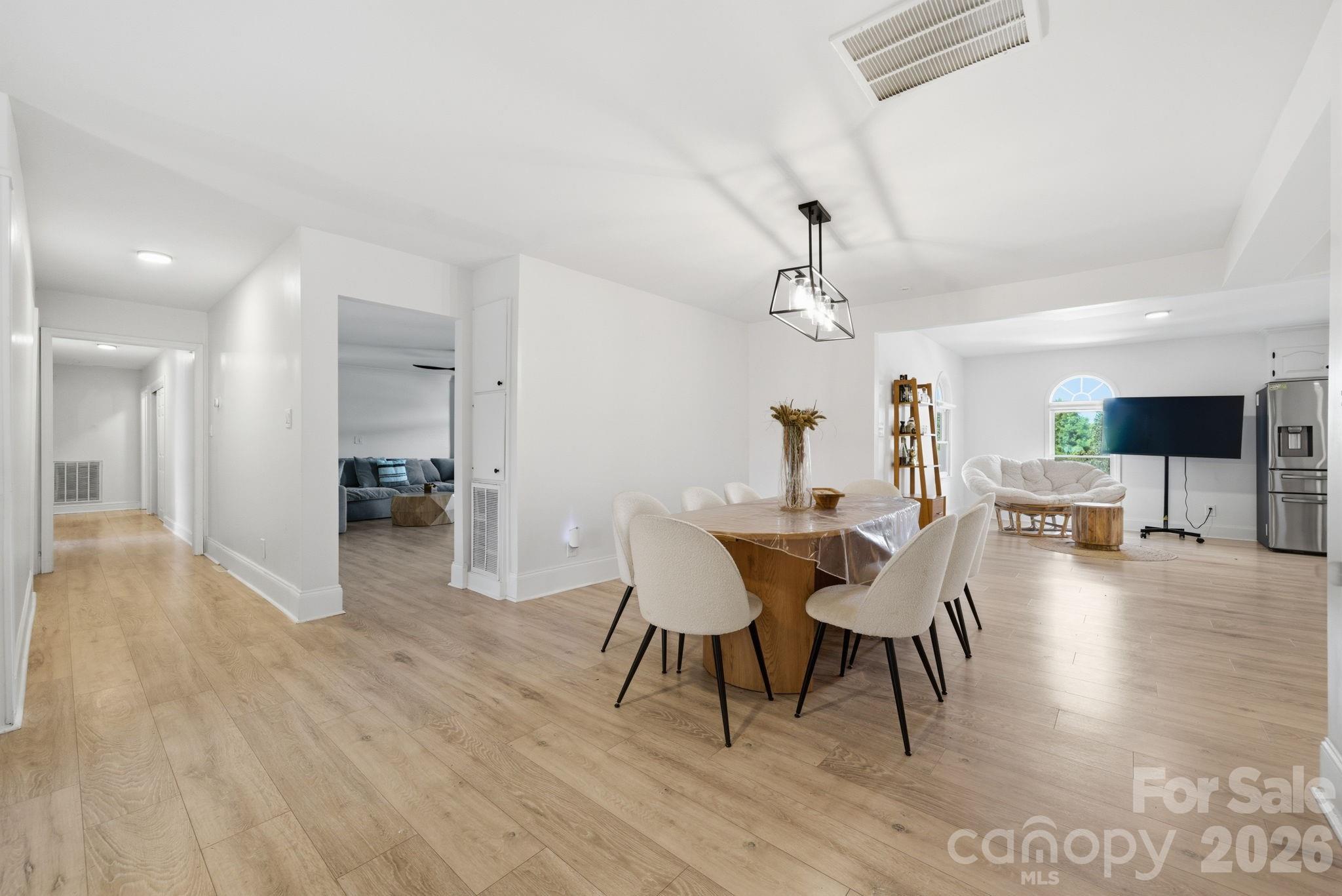 5009 Hemby Road — Matthews