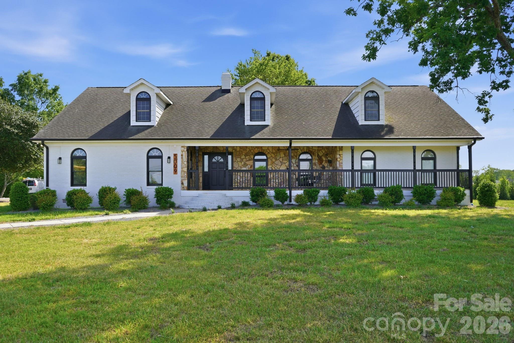 5009 Hemby Road — Matthews