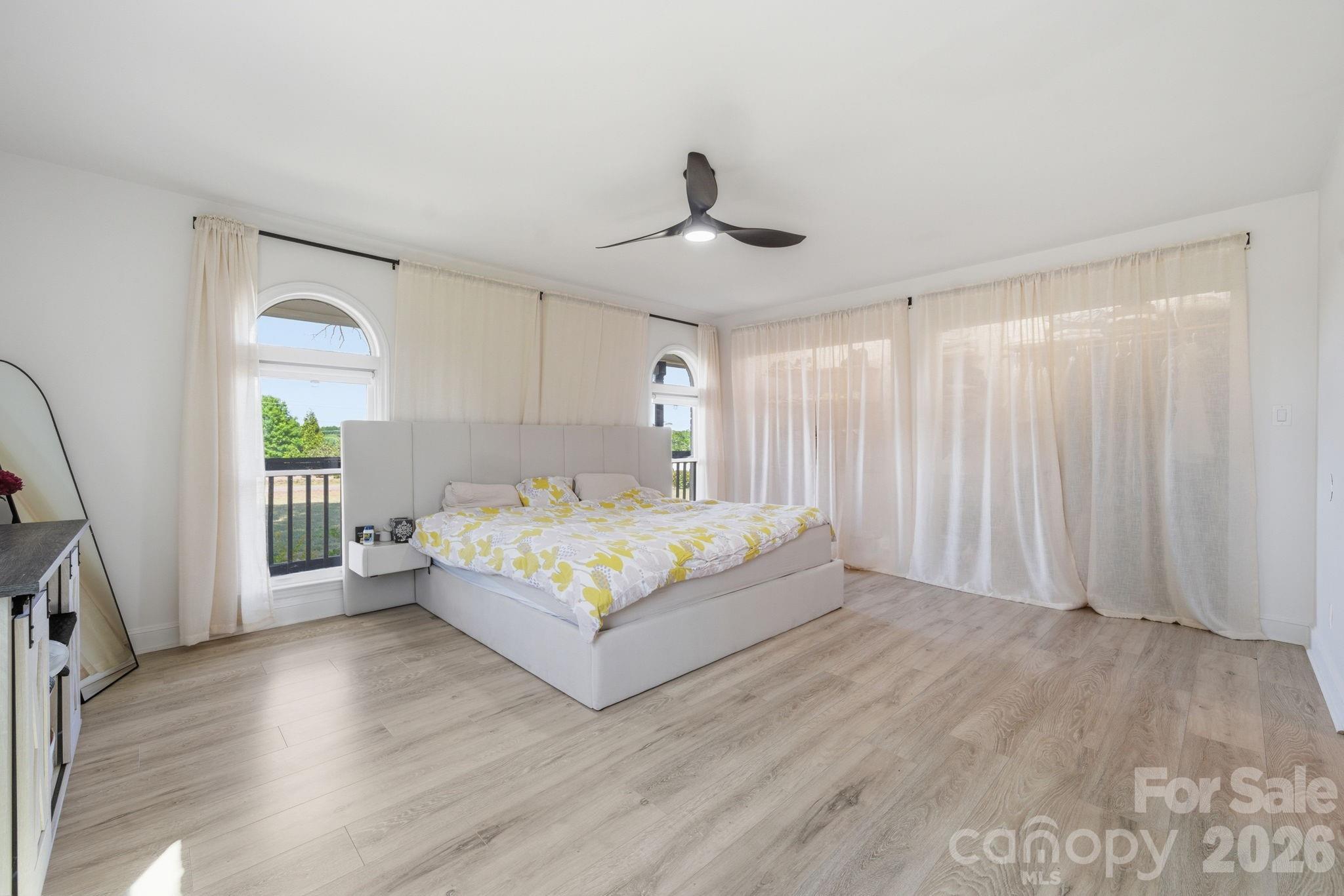 5009 Hemby Road — Matthews