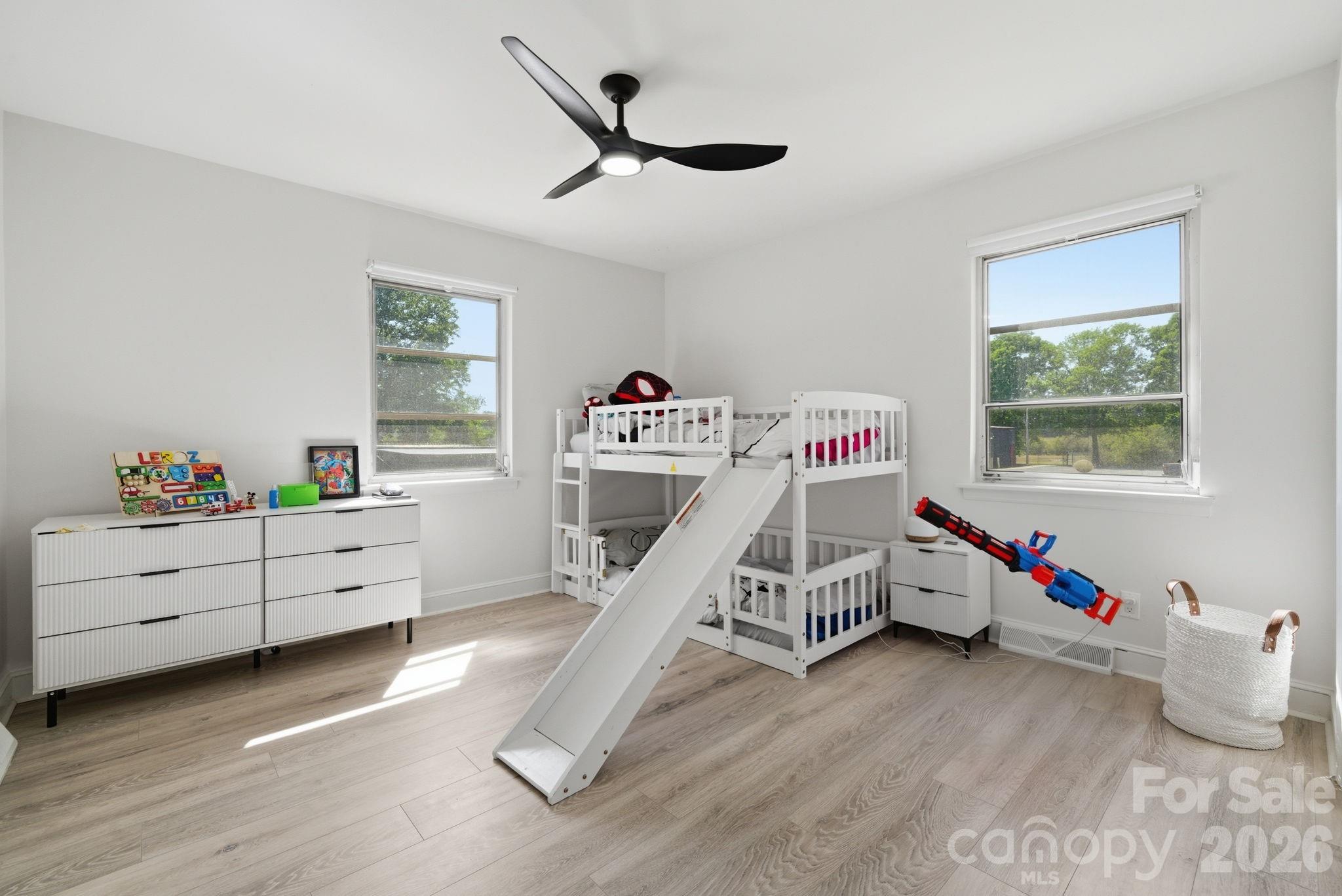 5009 Hemby Road — Matthews