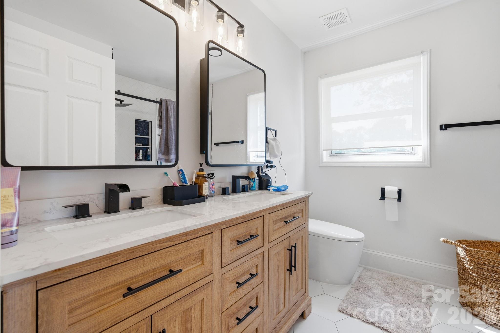 5009 Hemby Road — Matthews