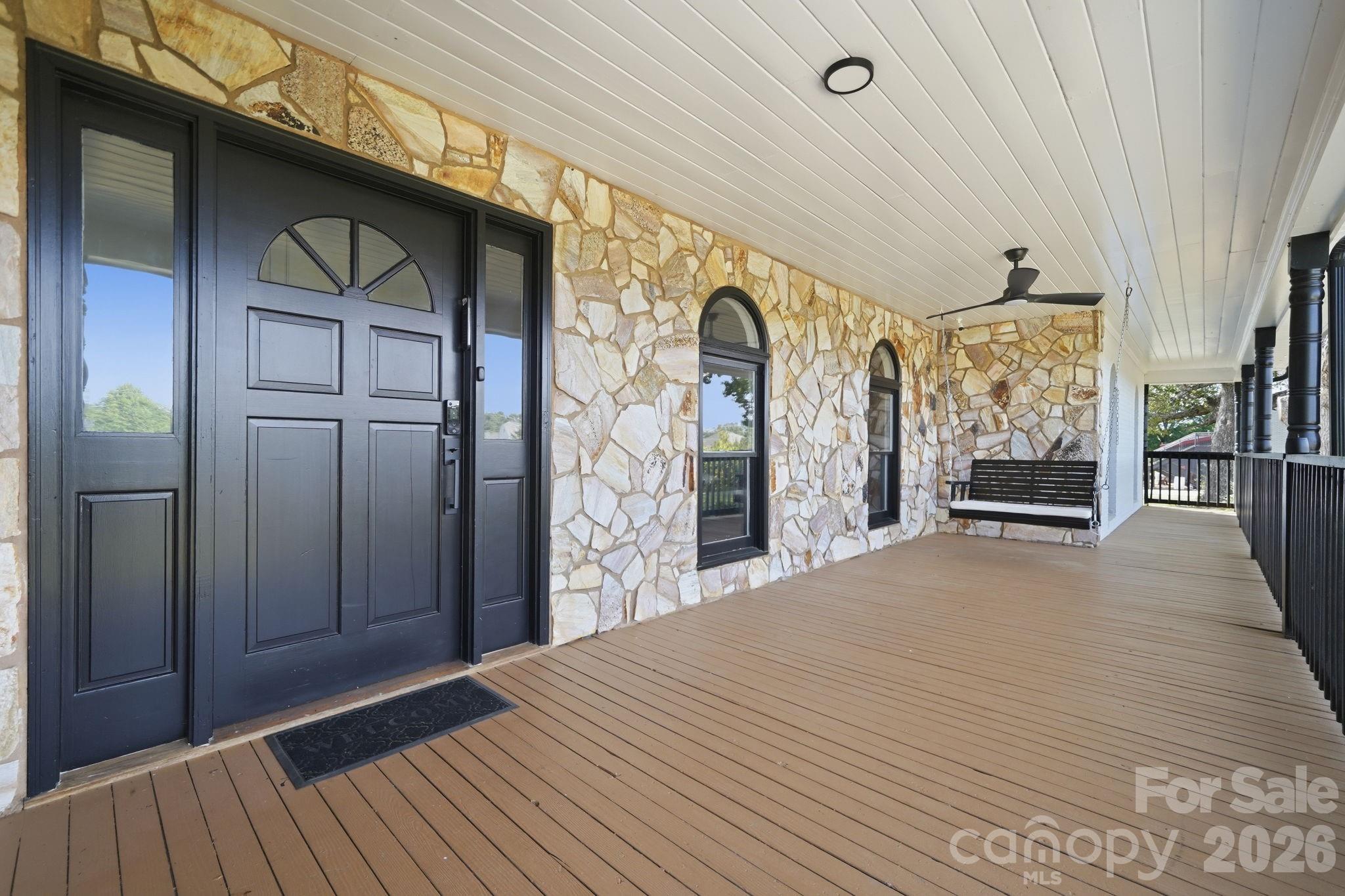 5009 Hemby Road — Matthews