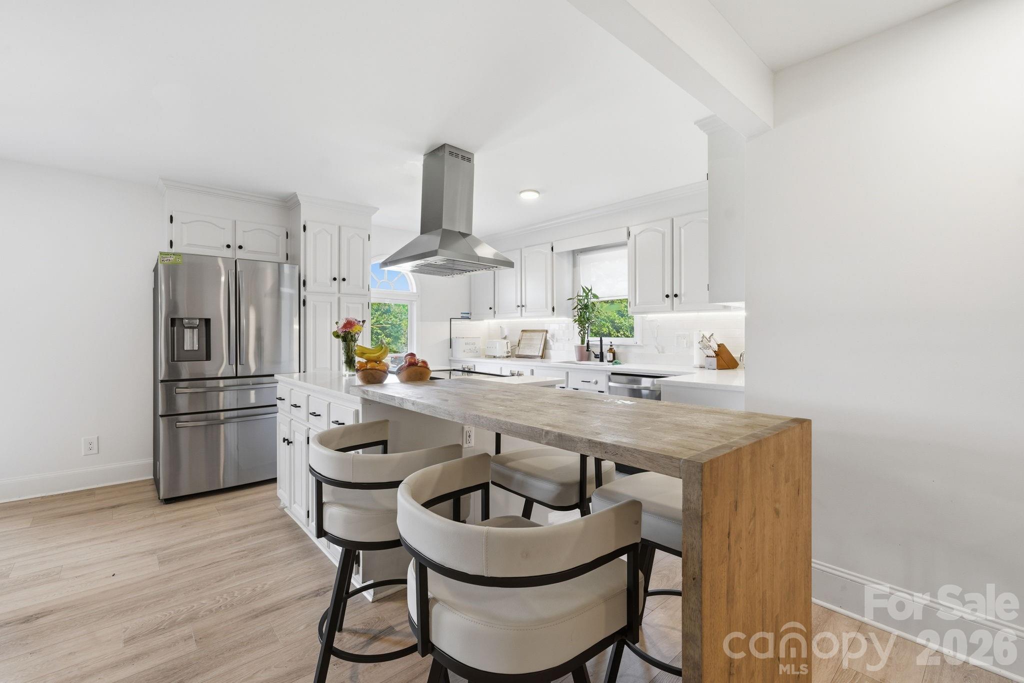 5009 Hemby Road — Matthews