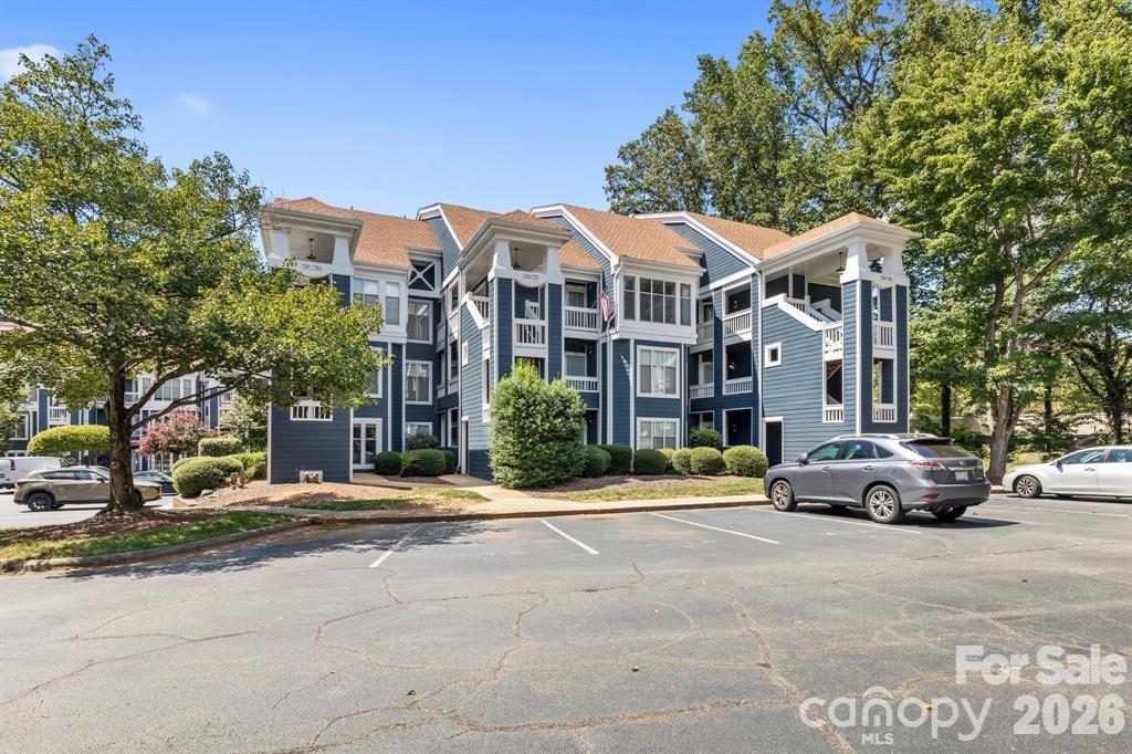 719 Southwest Drive — Davidson