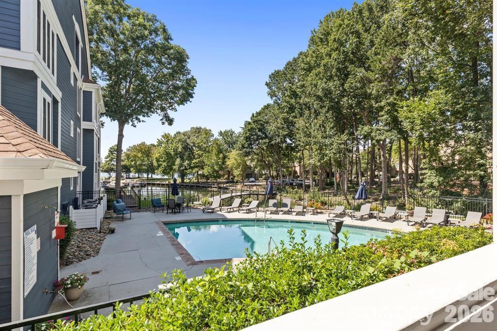 719 Southwest Drive — Davidson