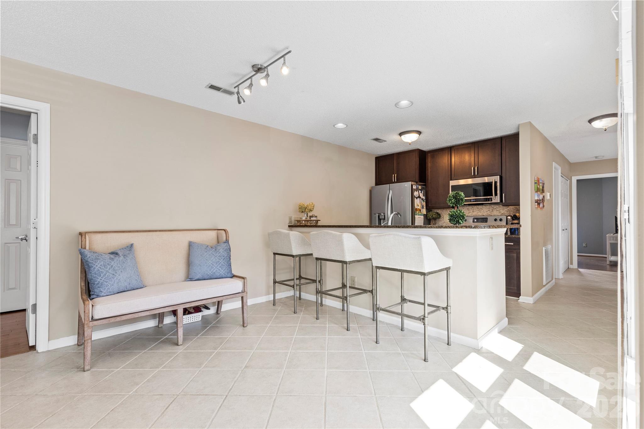 719 Southwest Drive — Davidson