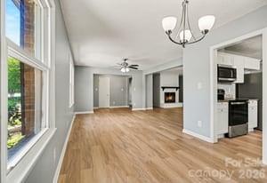 7040 Idlewild Road — Charlotte