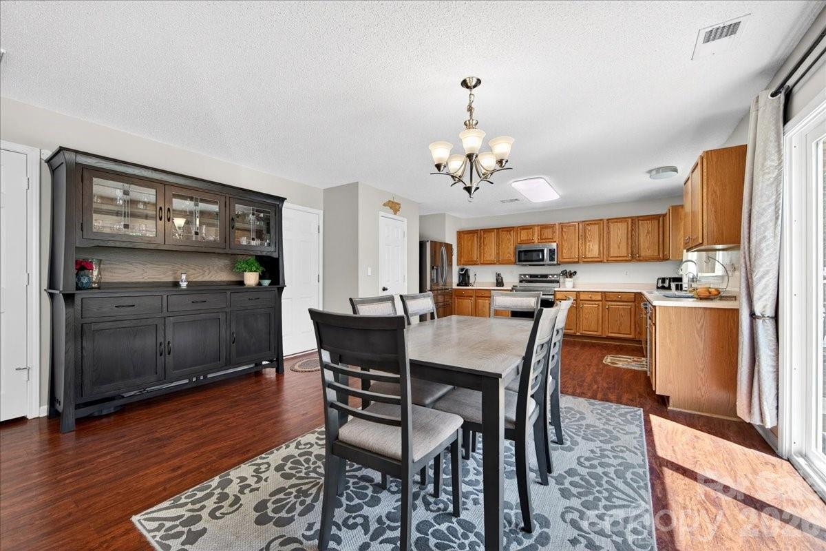 10611 Bedlington Road — Charlotte