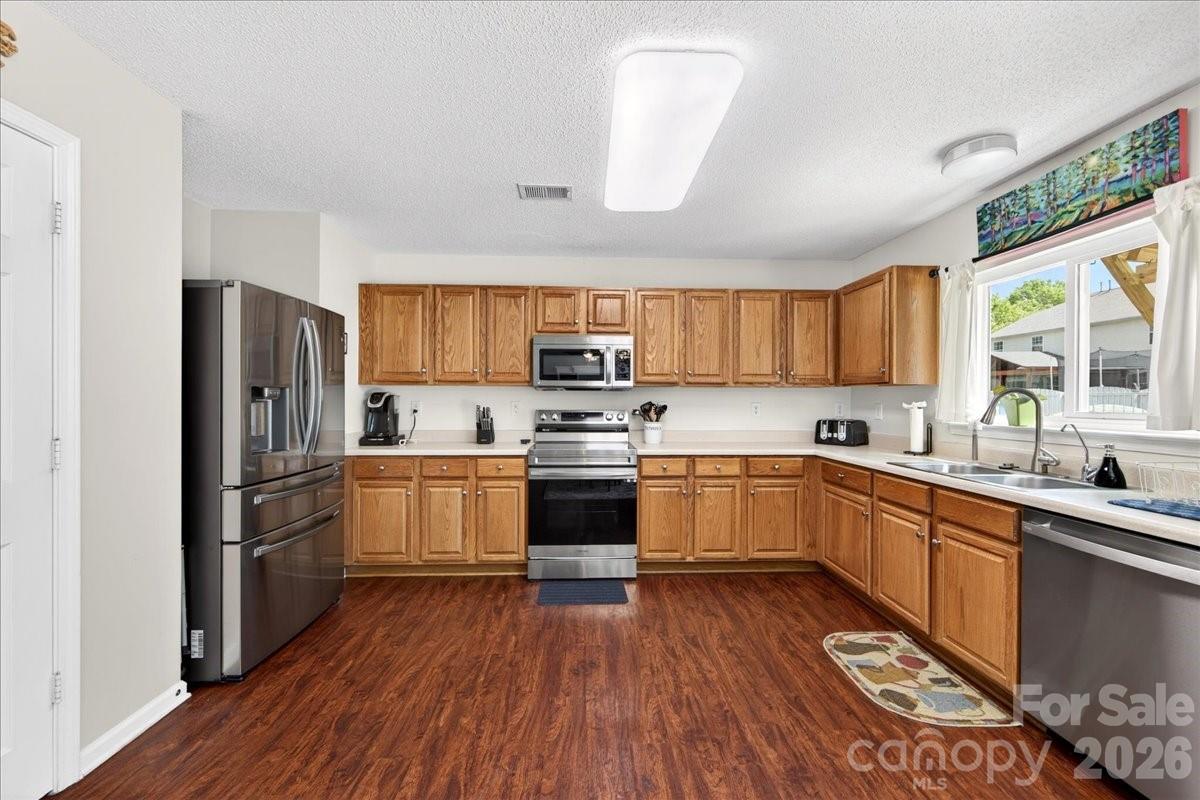 10611 Bedlington Road — Charlotte