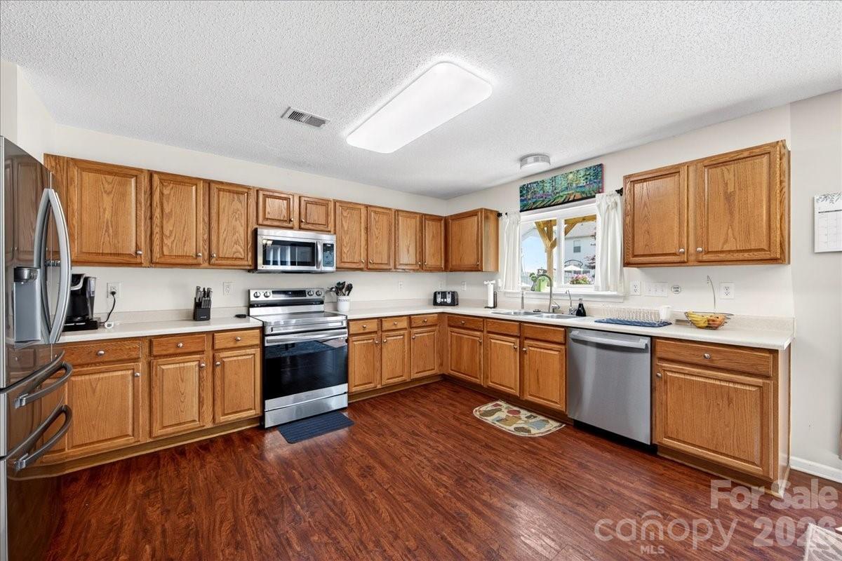 10611 Bedlington Road — Charlotte
