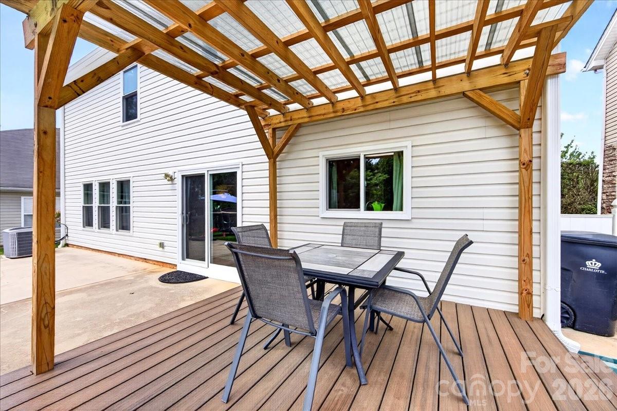 10611 Bedlington Road — Charlotte