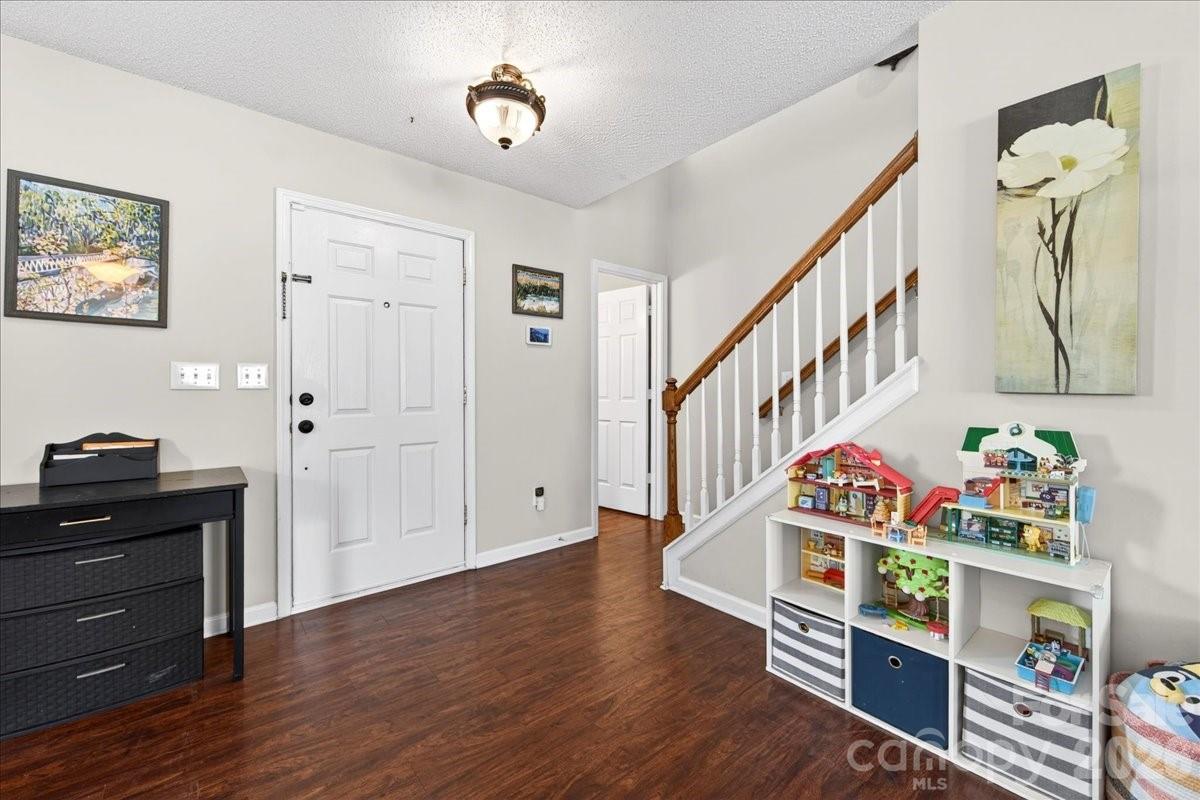 10611 Bedlington Road — Charlotte