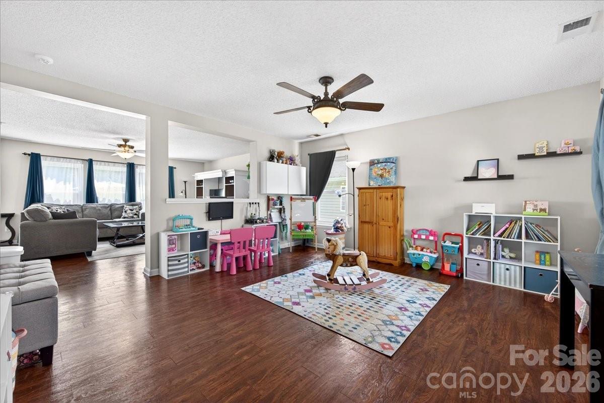 10611 Bedlington Road — Charlotte
