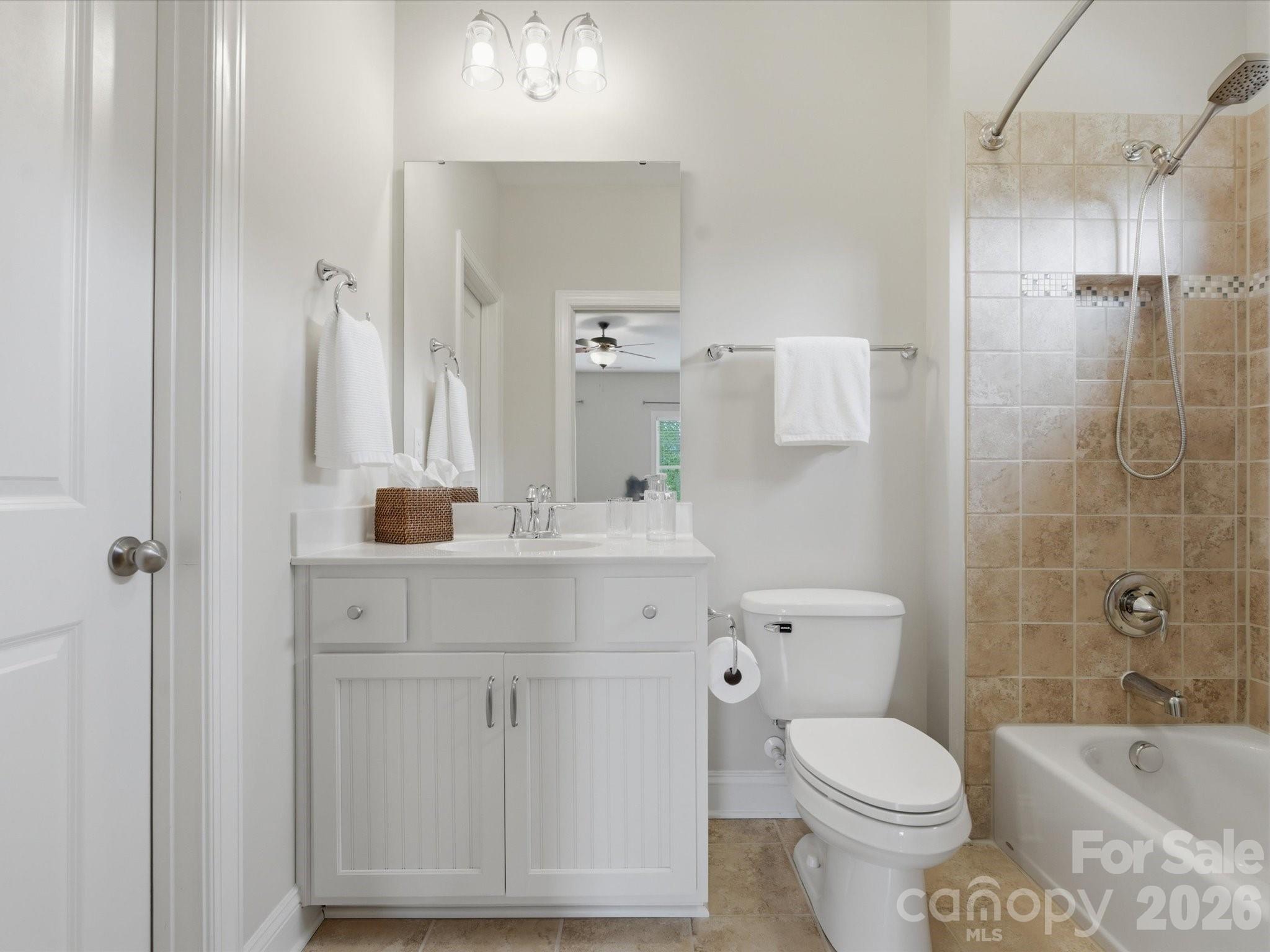 1003 Desborough Drive — Matthews