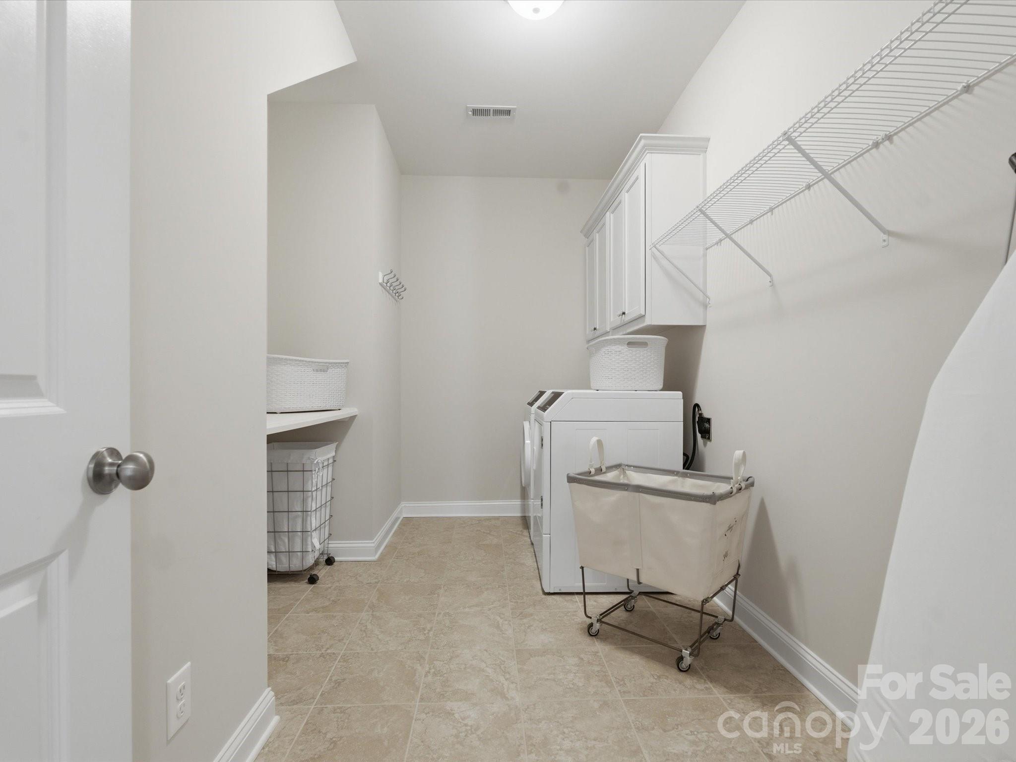 1003 Desborough Drive — Matthews