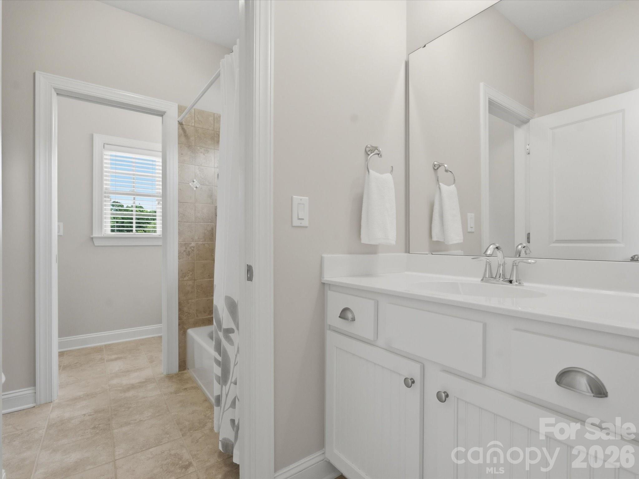 1003 Desborough Drive — Matthews