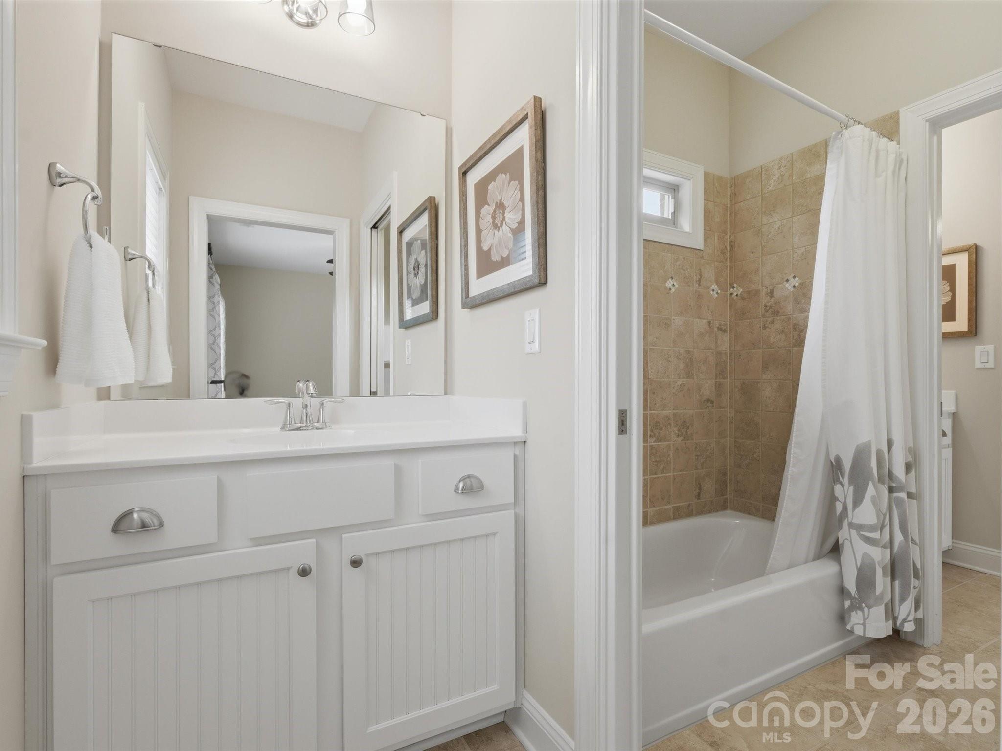 1003 Desborough Drive — Matthews