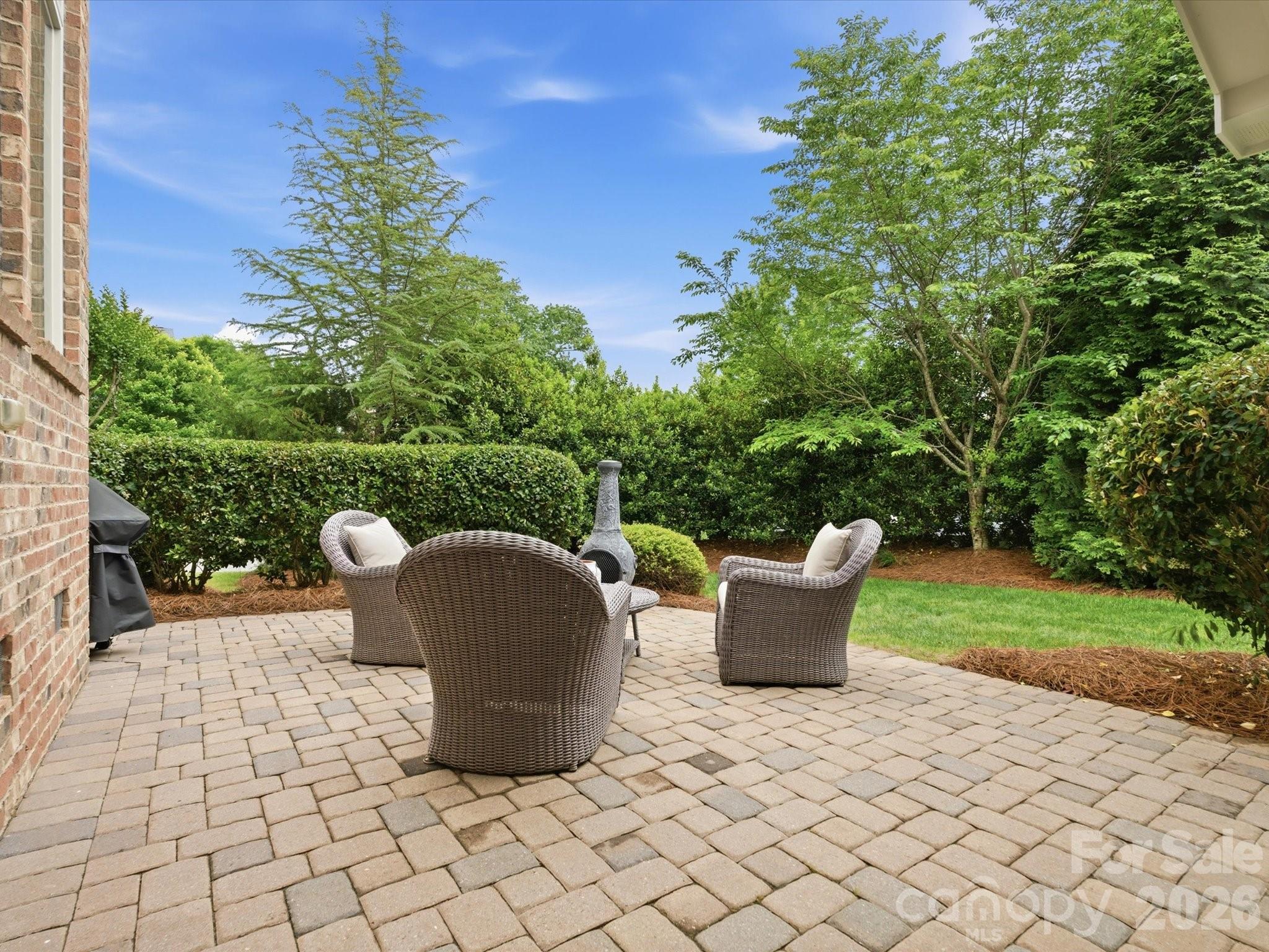 1003 Desborough Drive — Matthews