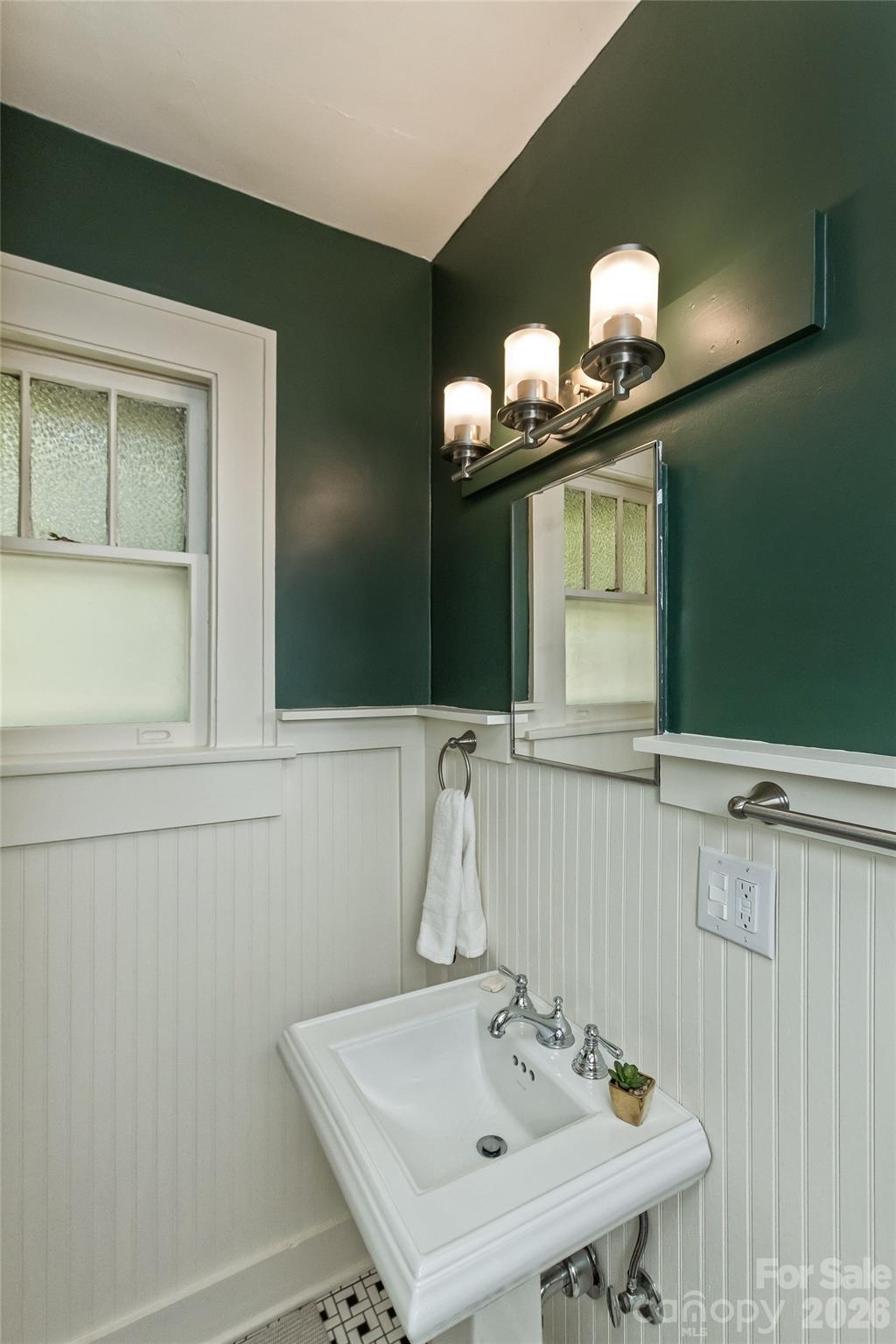 178 Coleman Avenue — Asheville