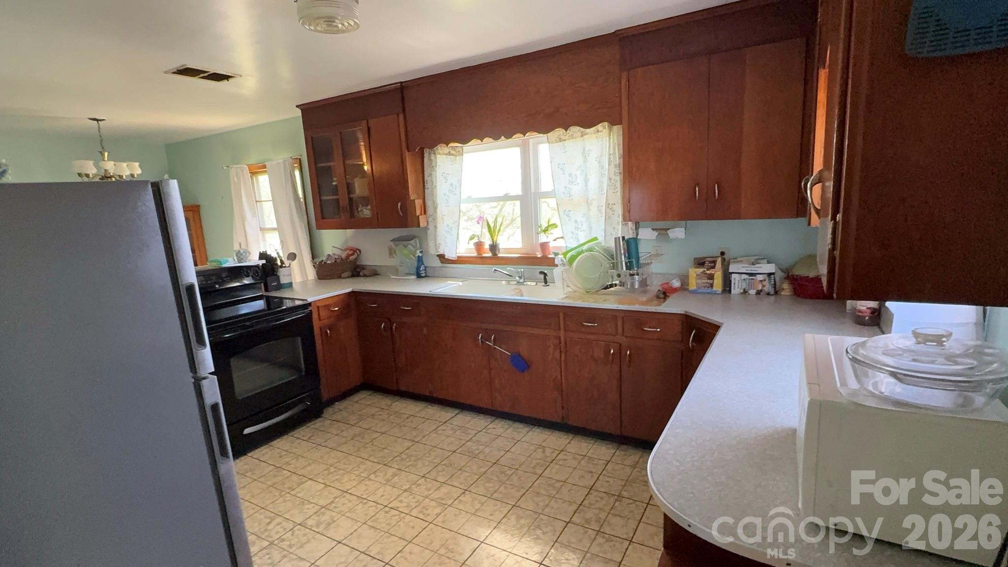 1582 Dutch Cove Road — Canton