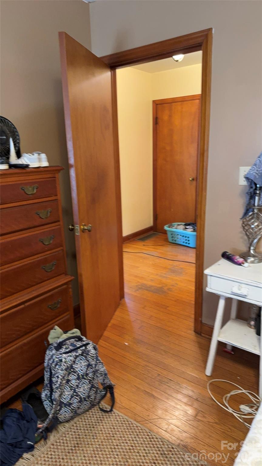 1582 Dutch Cove Road — Canton