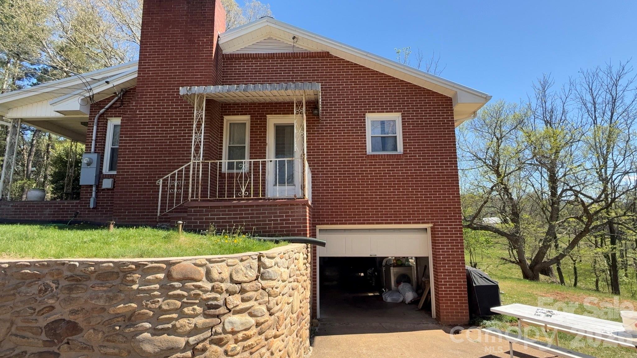 1582 Dutch Cove Road — Canton