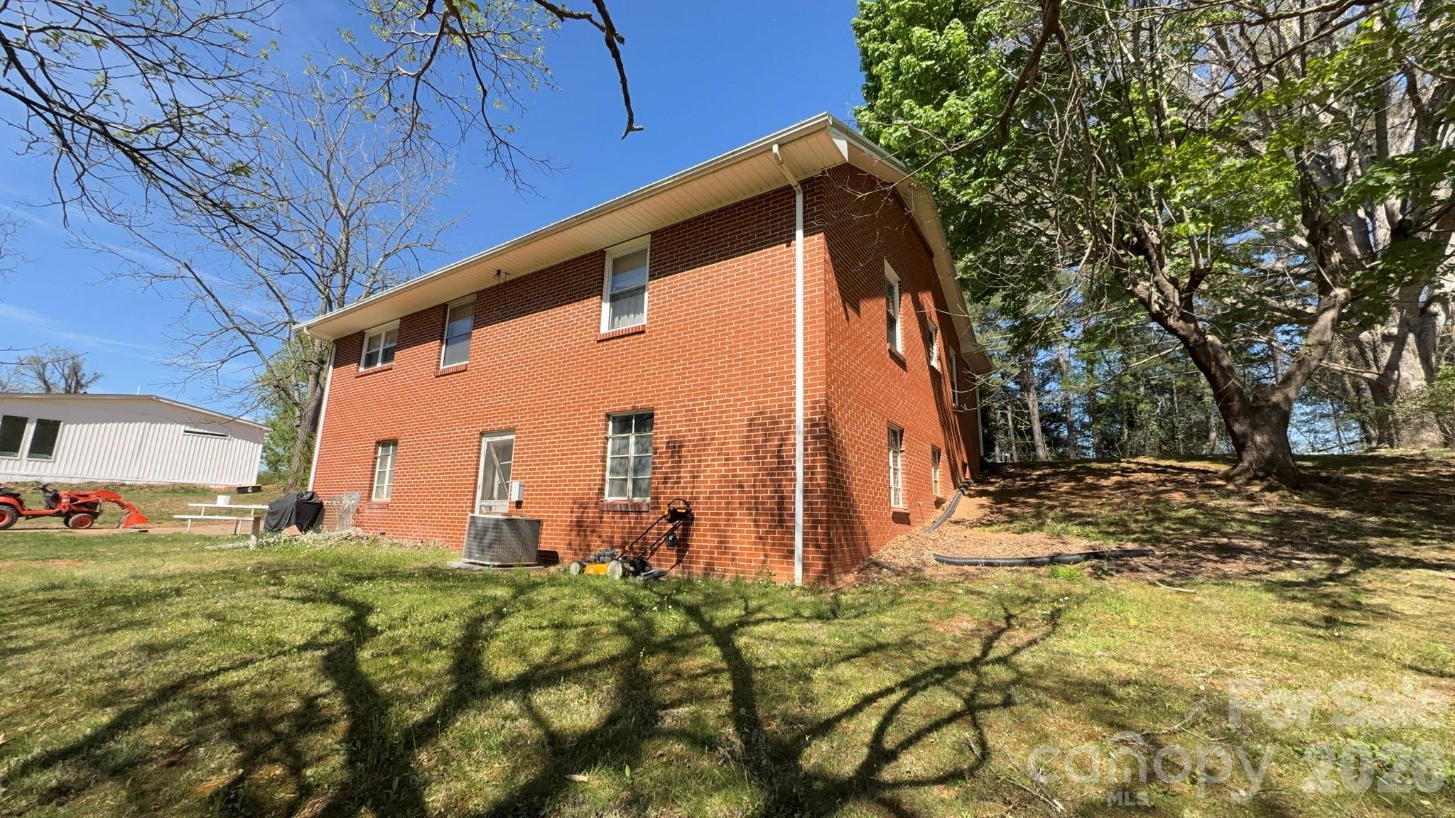 1582 Dutch Cove Road — Canton