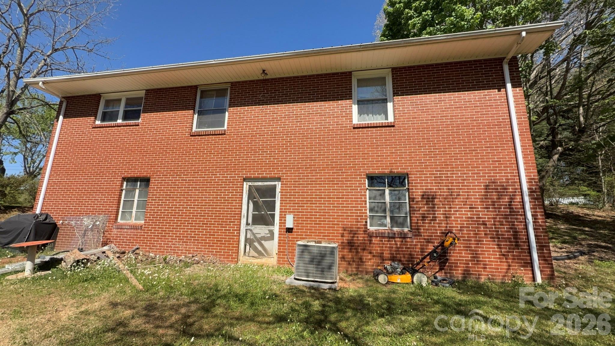 1582 Dutch Cove Road — Canton