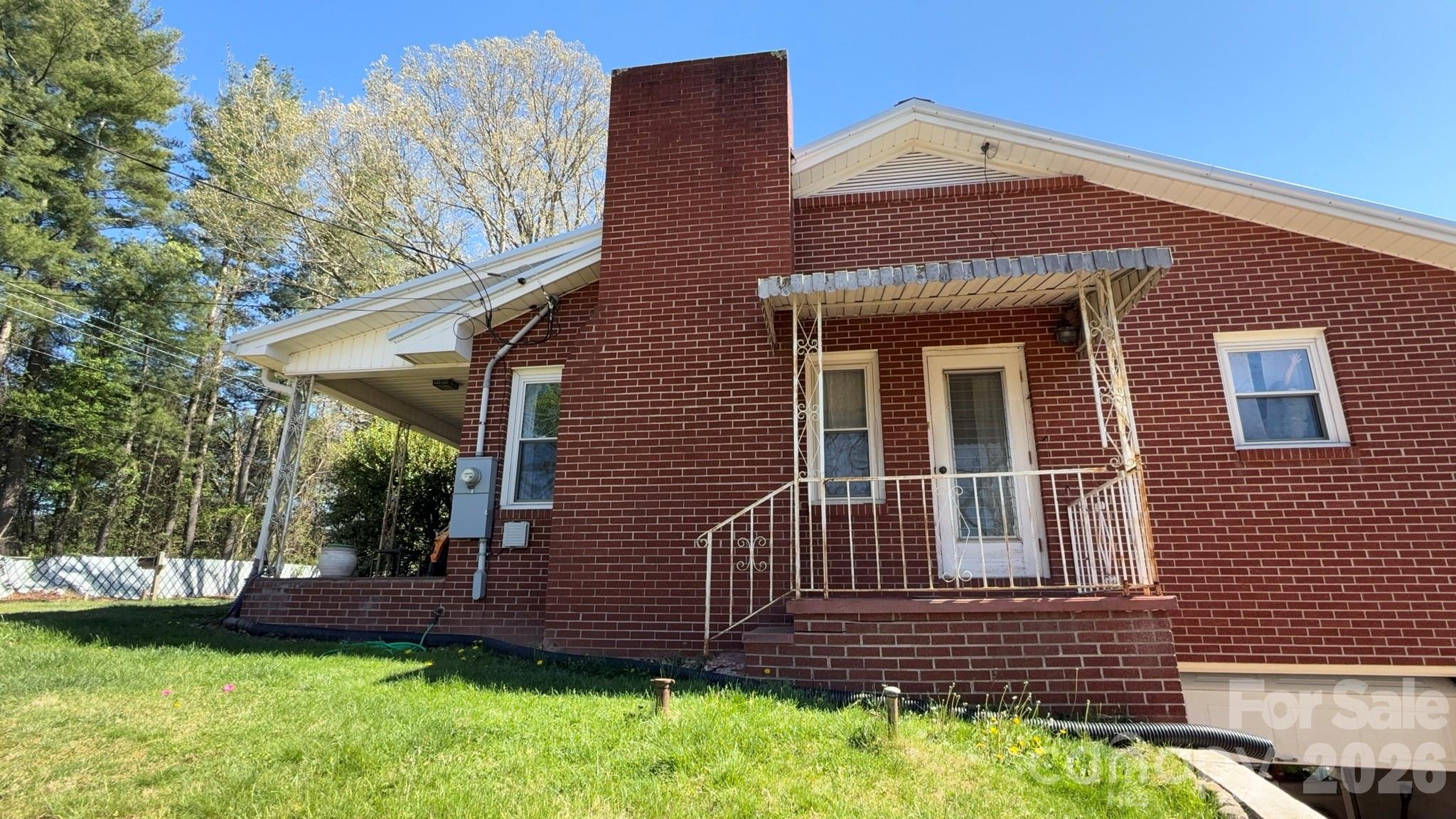 1582 Dutch Cove Road — Canton