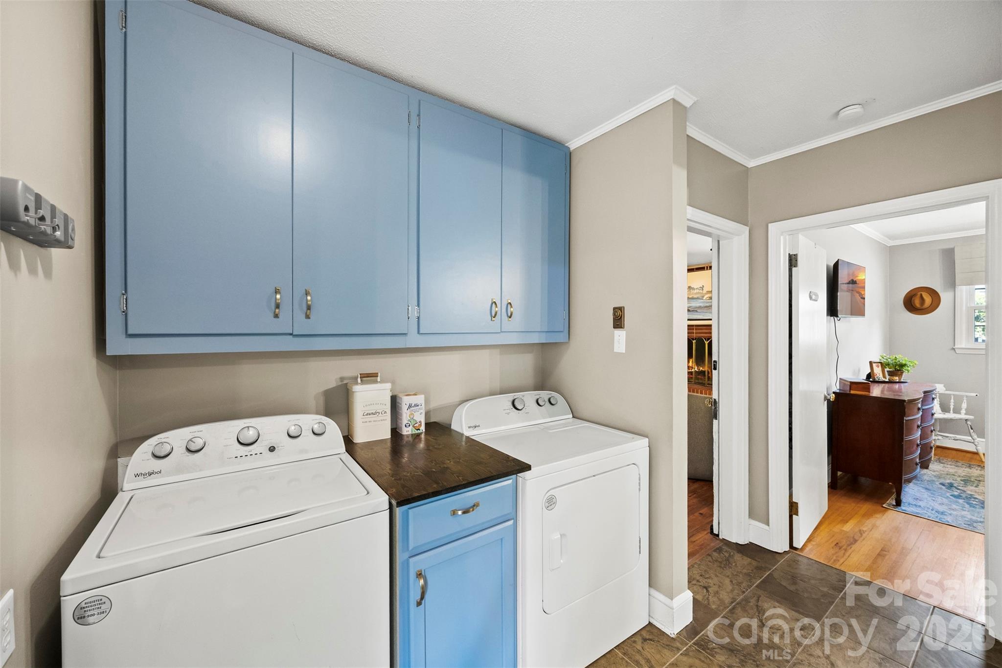 1206 South Point Road — Belmont