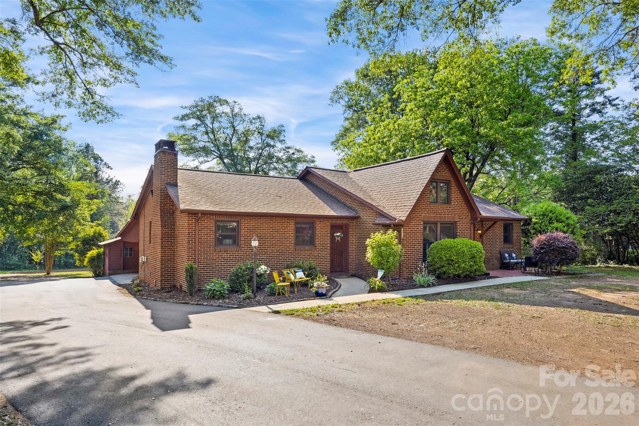 1206 South Point Road — Belmont