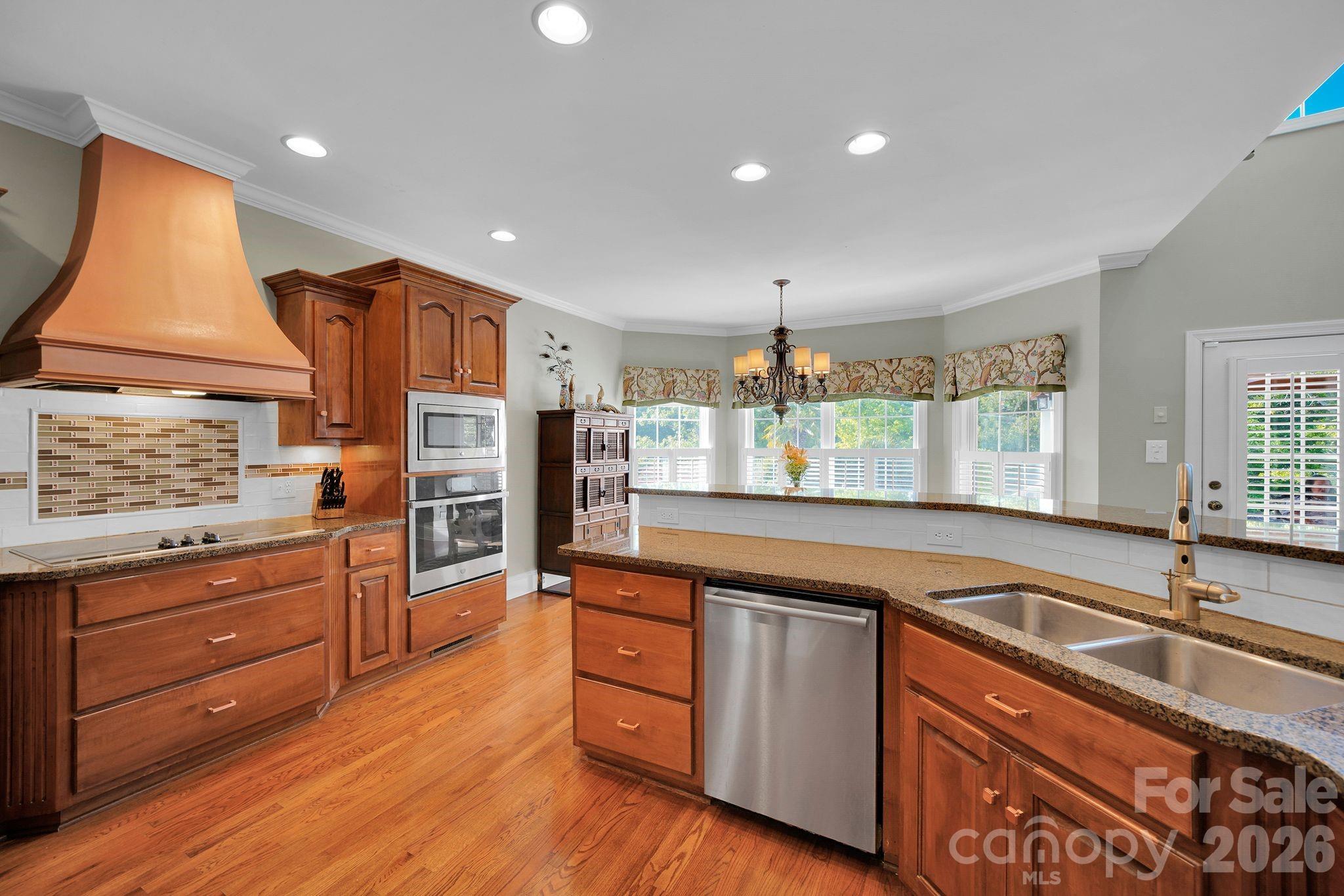 1171 Hilldale Drive — Lancaster