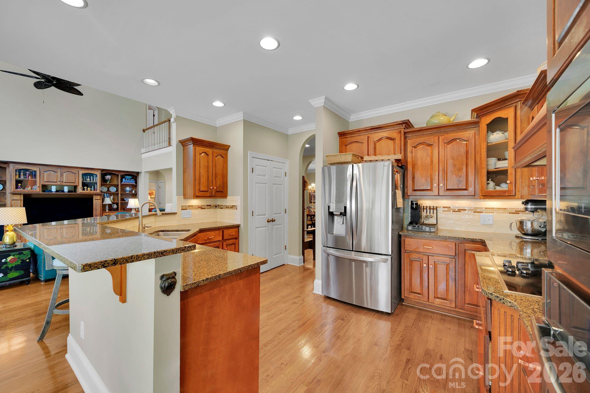 1171 Hilldale Drive — Lancaster