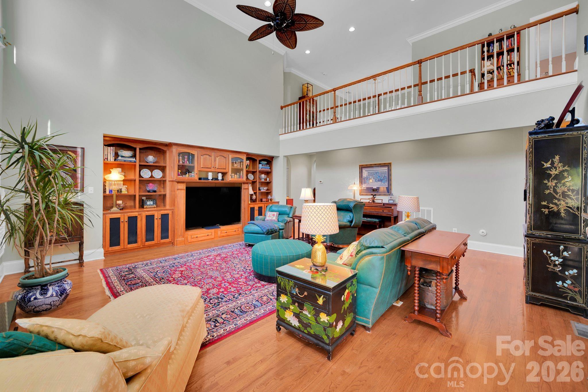 1171 Hilldale Drive — Lancaster